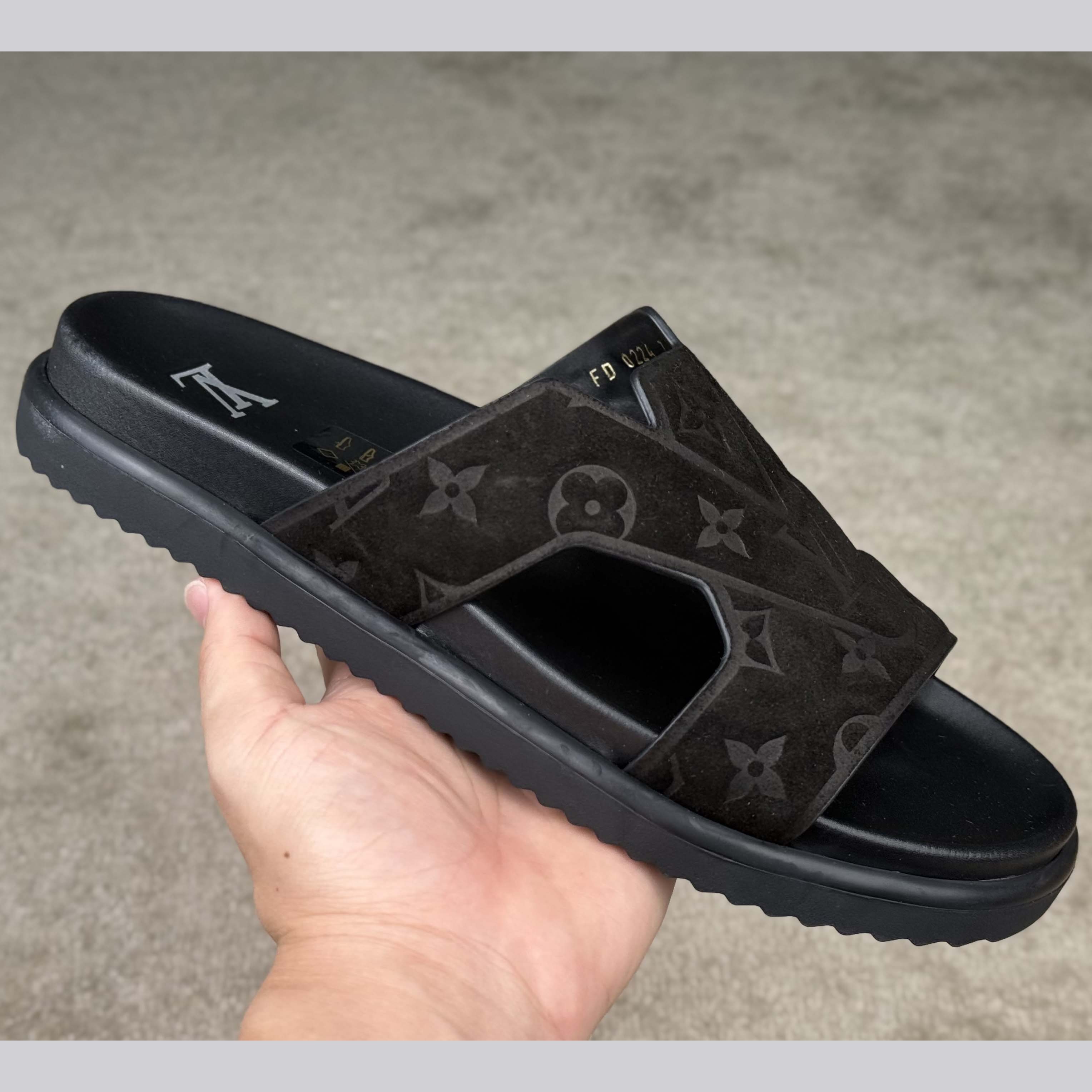 Louis Vuitton LV Oasis Mule    - FashionPlug