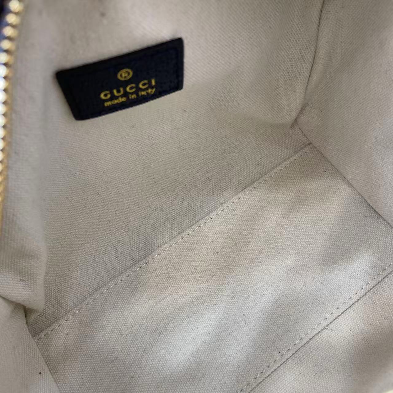 Gucci Mini GG Handbag - FashionPlug