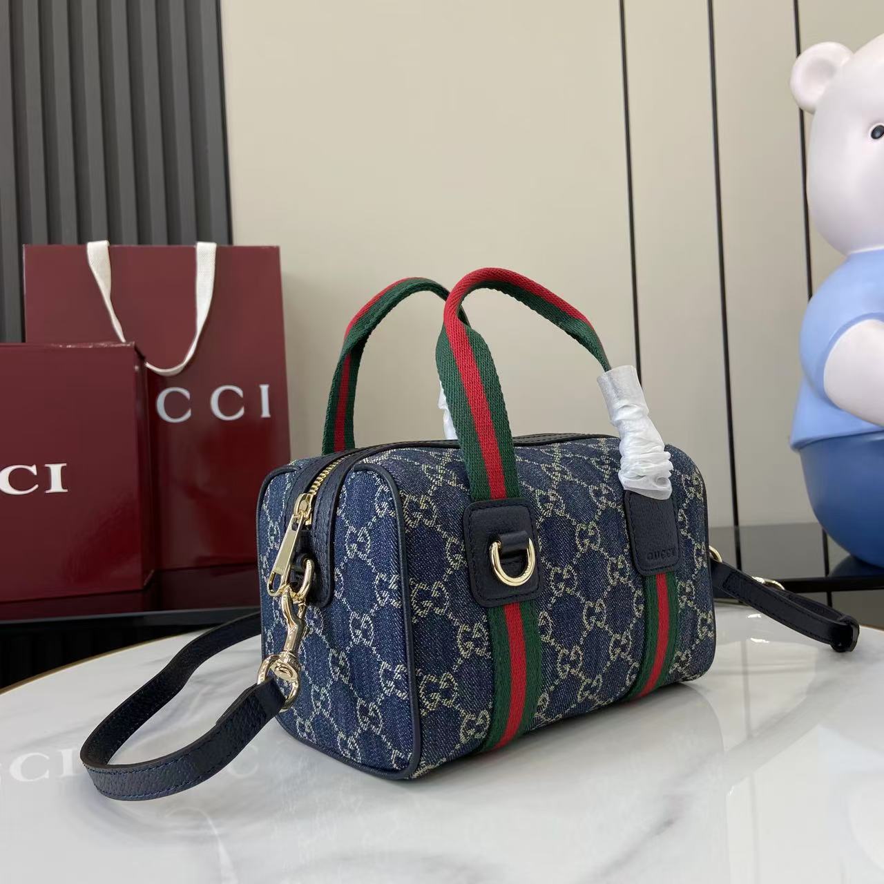 Gucci Mini GG Handbag - FashionPlug