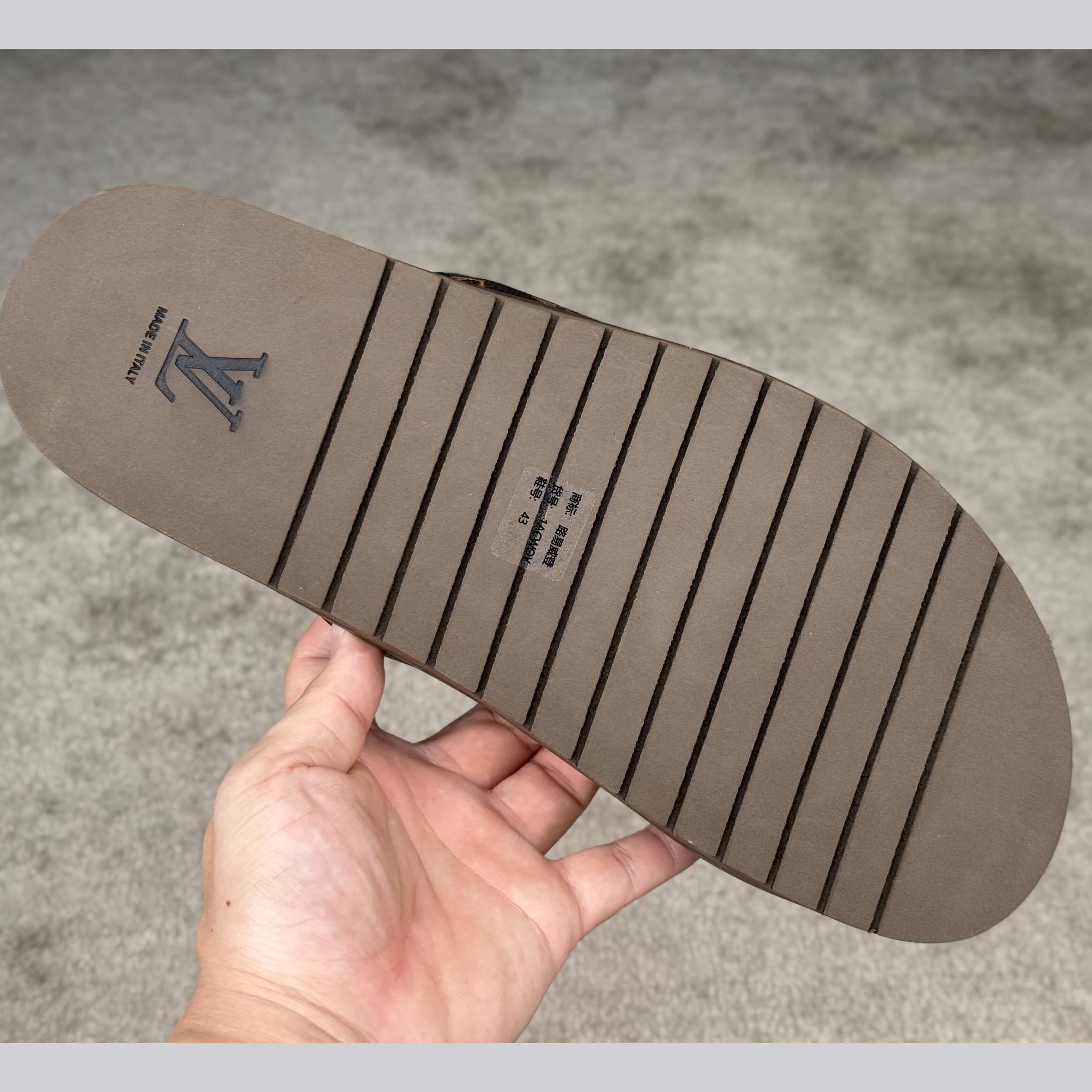Louis Vuitton LV Oasis Mule    - FashionPlug