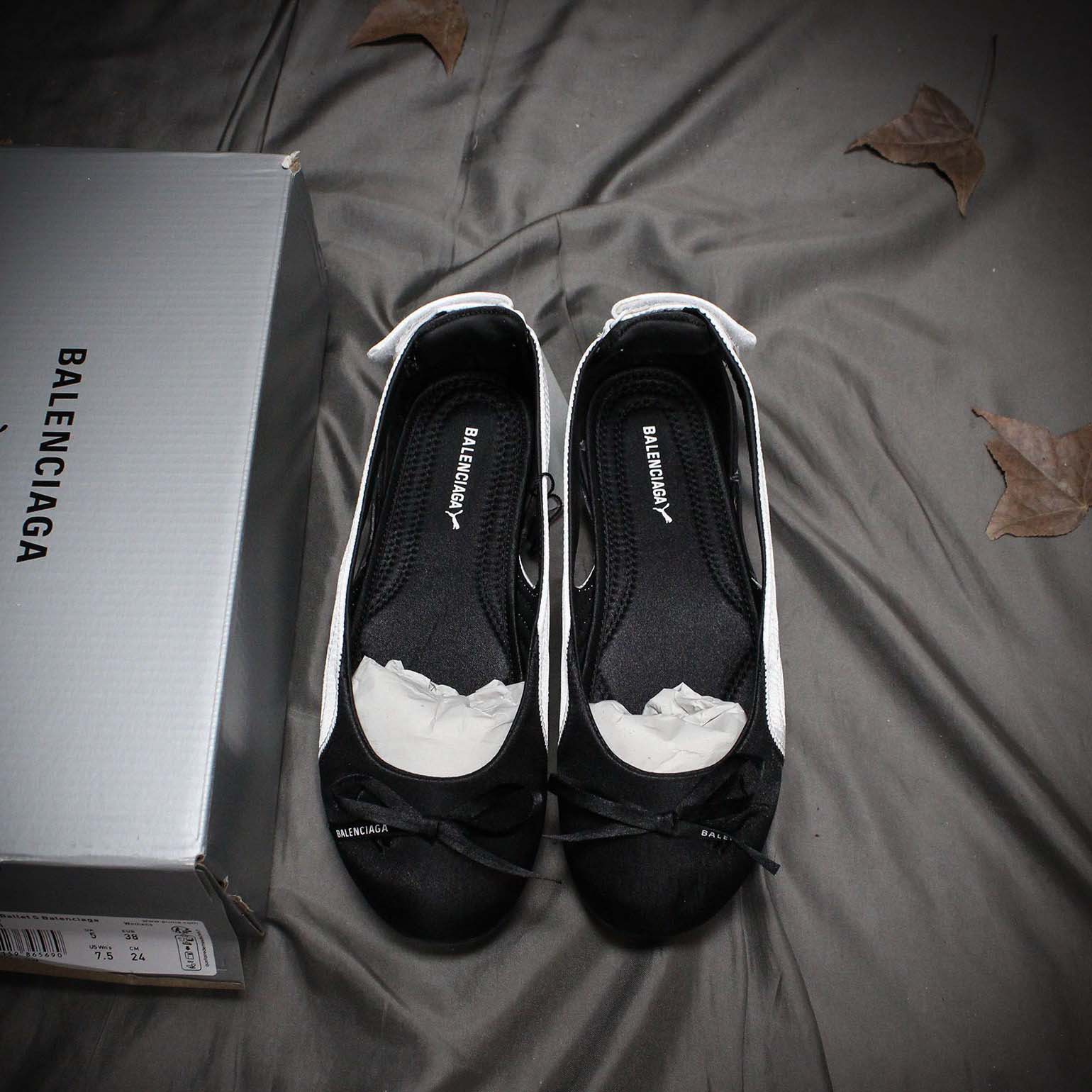 Balenciaga Speedcat Ballet Satin Balenciaga in black and white satin - FashionPlug