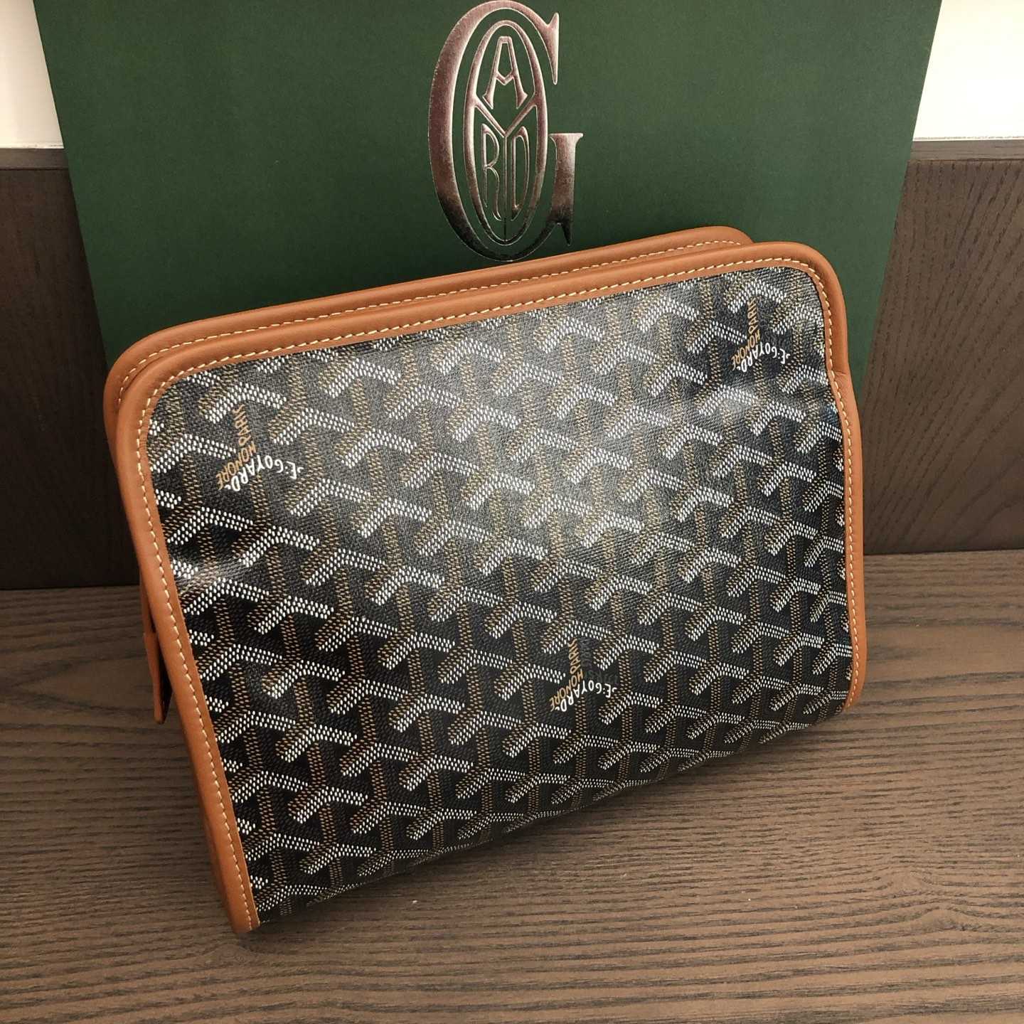 Goyard Jouvence MM Toiletry Bag - FashionPlug