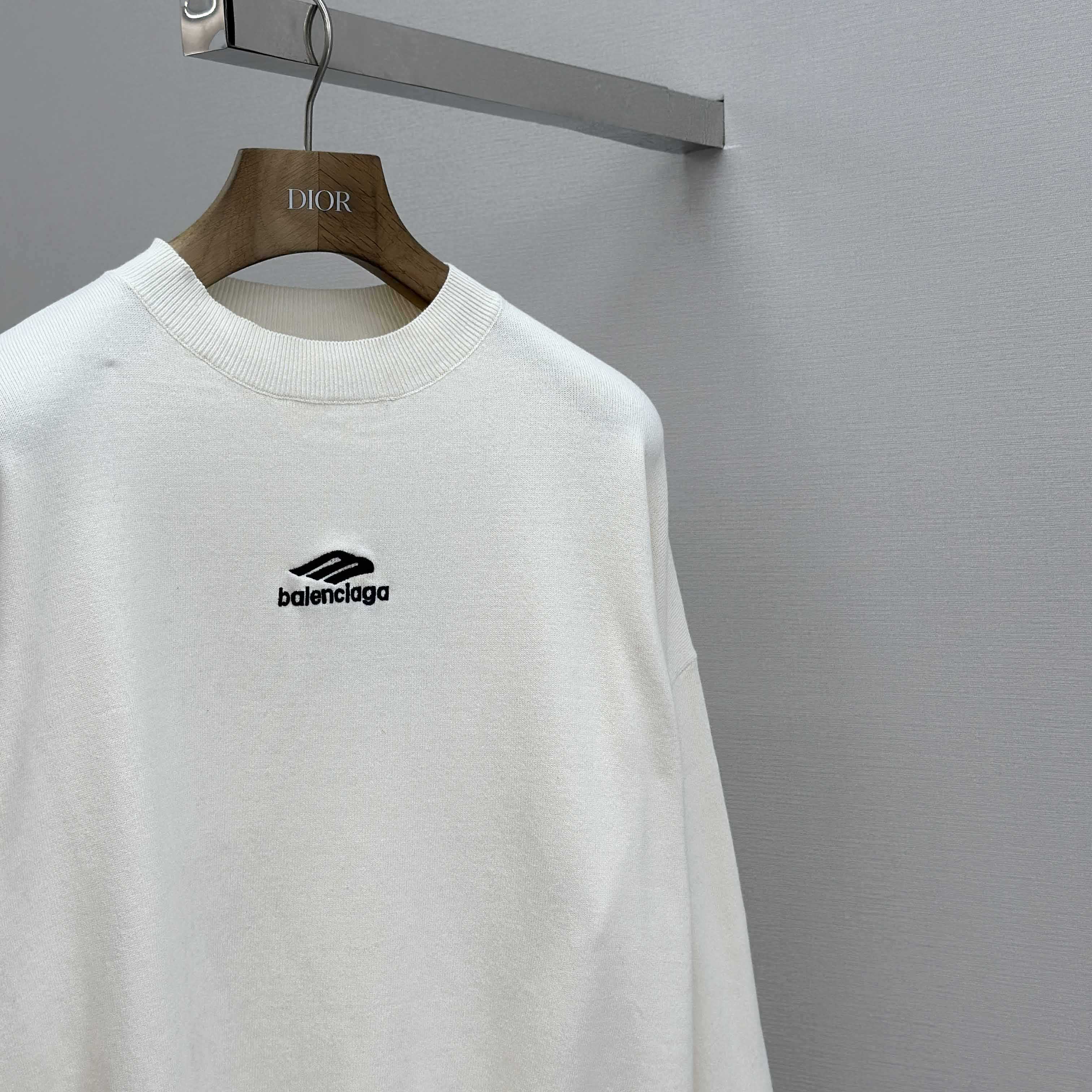 Balenciaga Ski Crewneck Sweater In White - FashionPlug