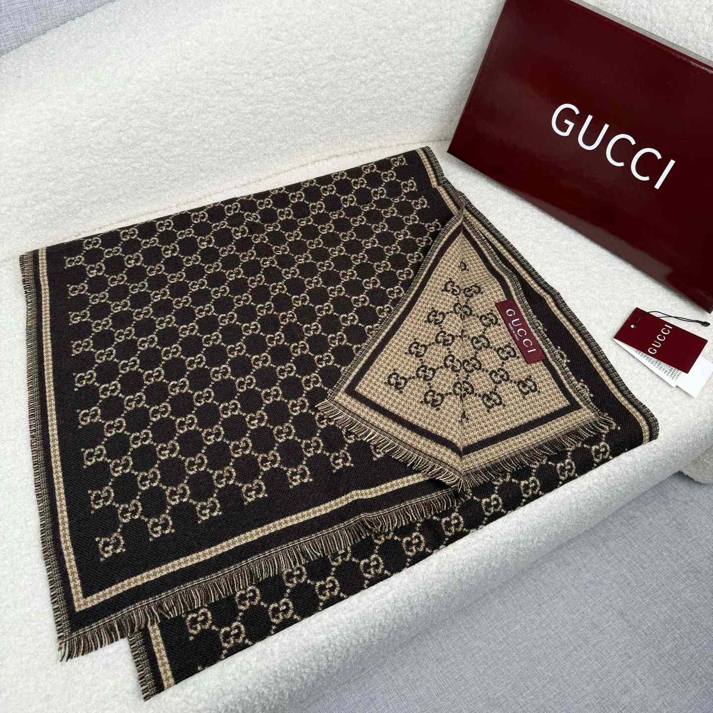 Gucci GG Wool Jacquard Scarf - FashionPlug
