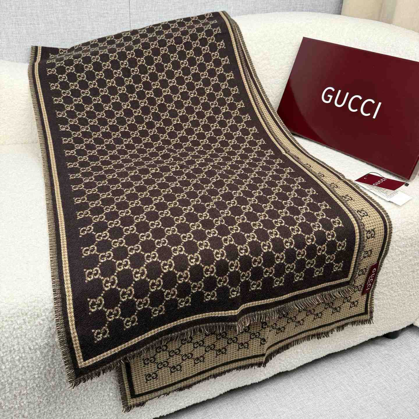 Gucci GG Wool Jacquard Scarf - FashionPlug