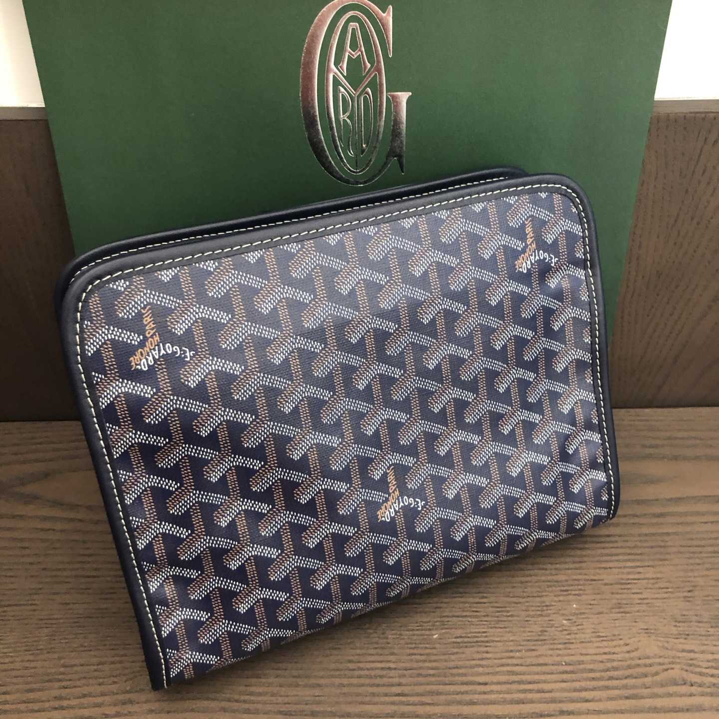 Goyard Jouvence MM Toiletry Bag - FashionPlug