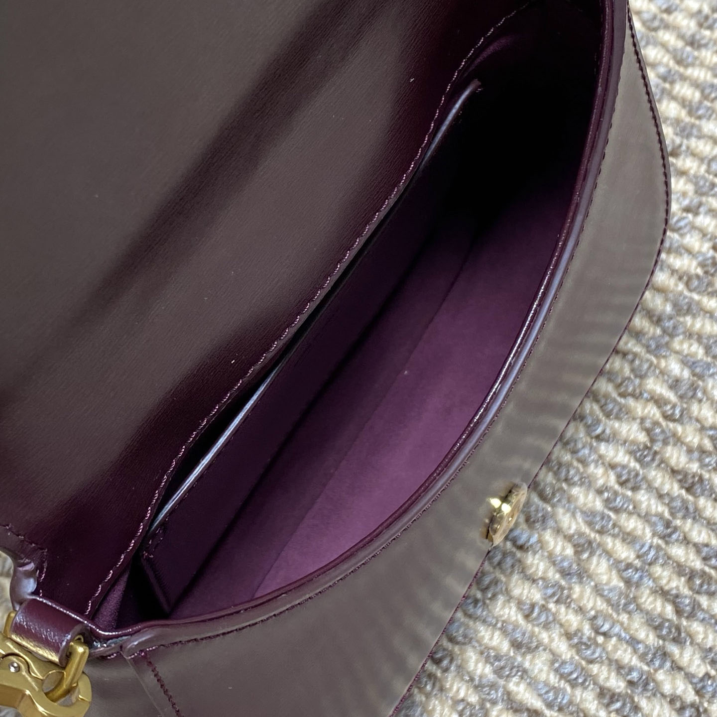 Saint Laurent Mini Voltaire Top Handle Bag In Patent Leather - FashionPlug