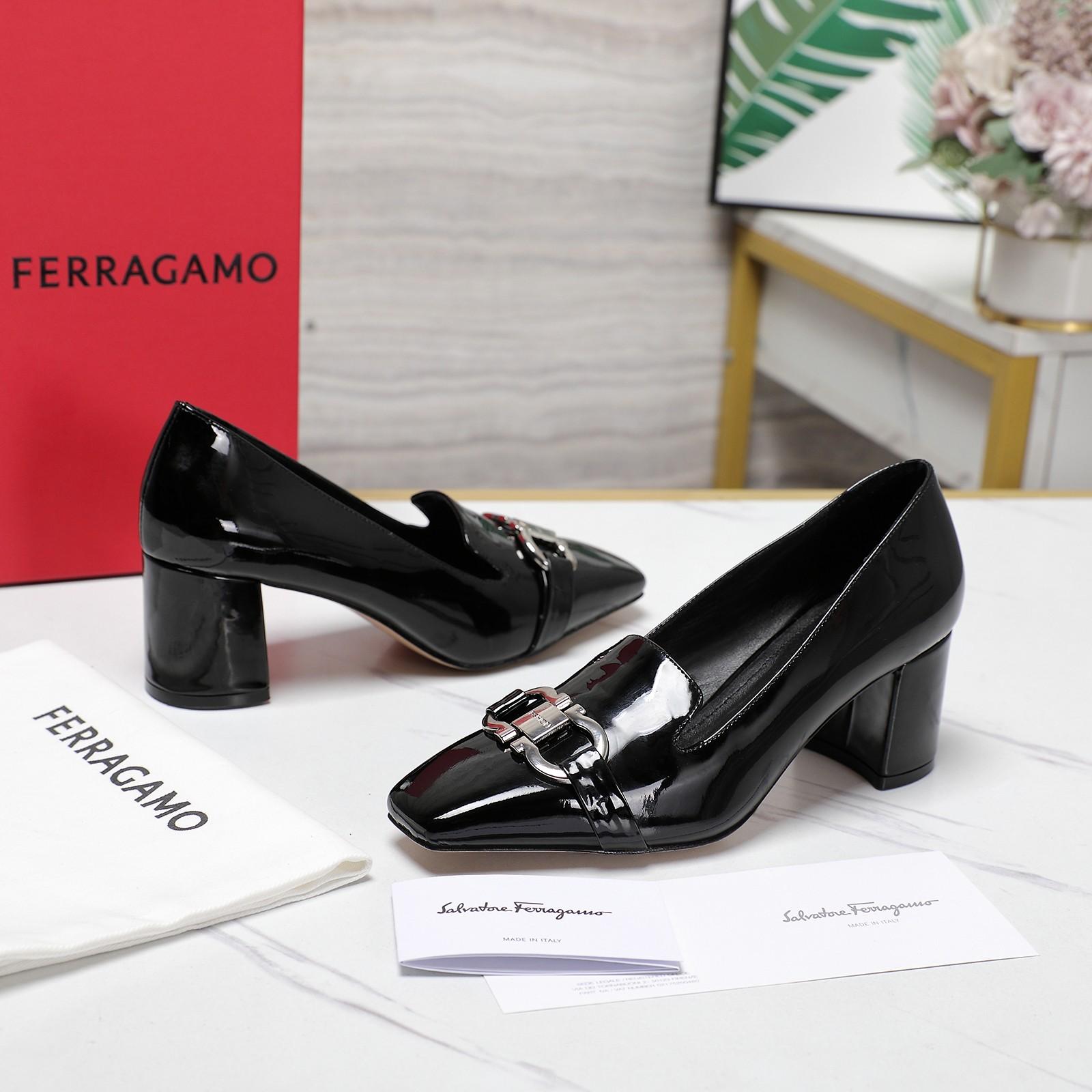 Ferragamo Black Leather Pump   6cm - FashionPlug