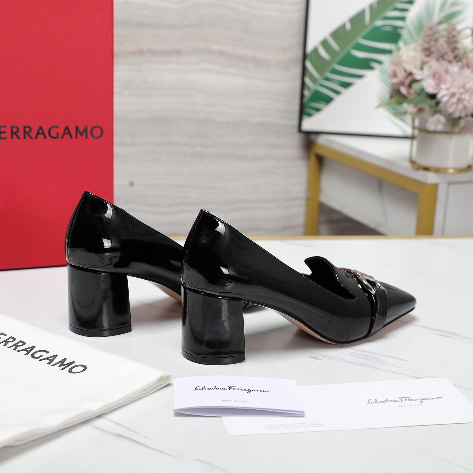 Ferragamo Black Leather Pump   6cm - FashionPlug