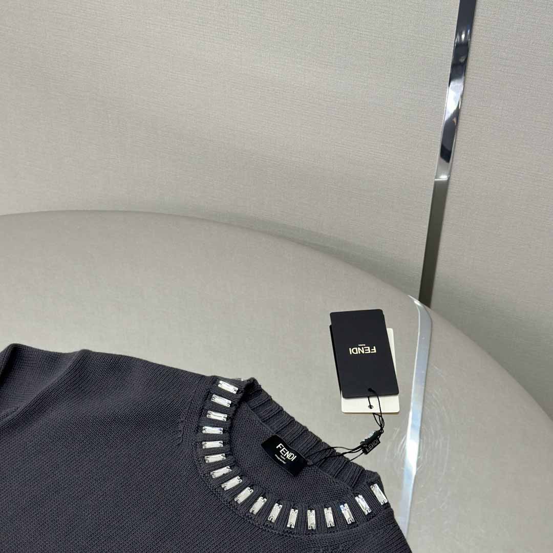 Fendi Pullover - FashionPlug