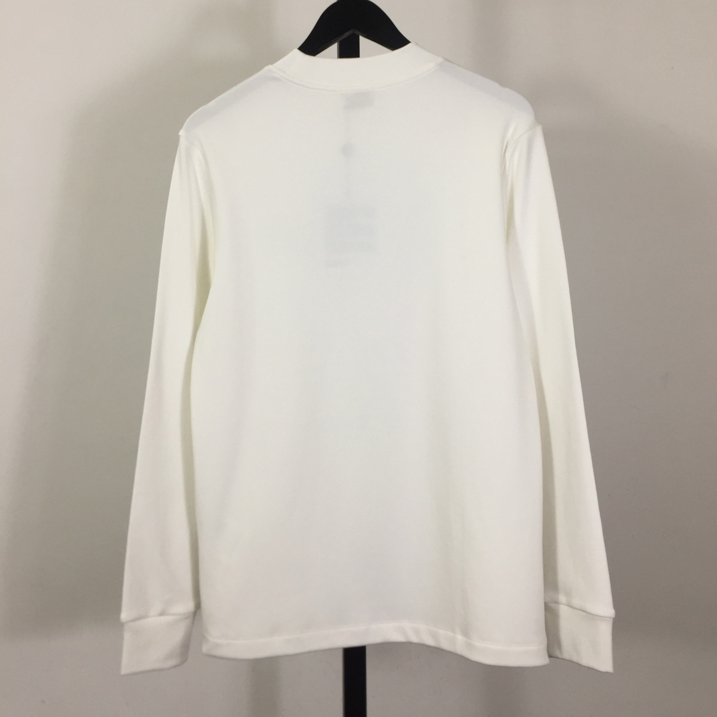 Moncler Long Sleeves - FashionPlug