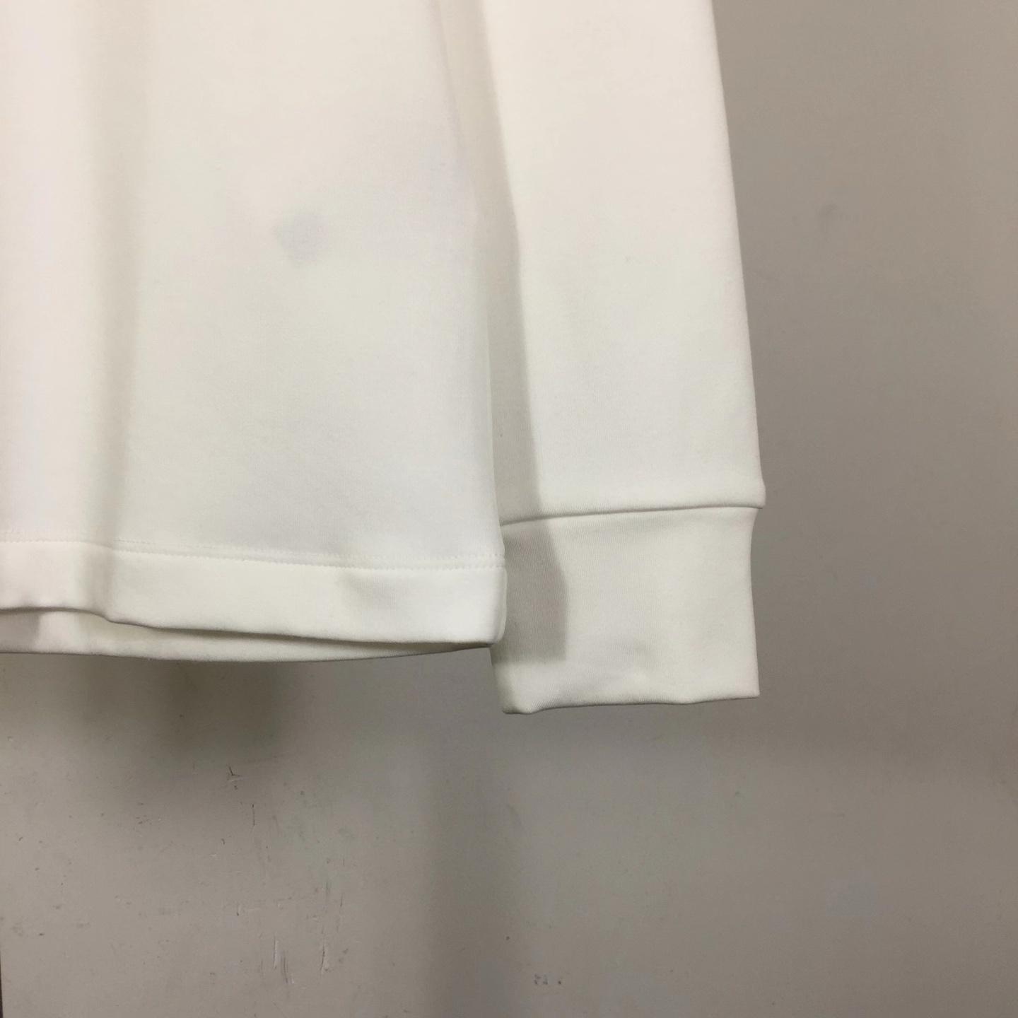 Moncler Long Sleeves - FashionPlug