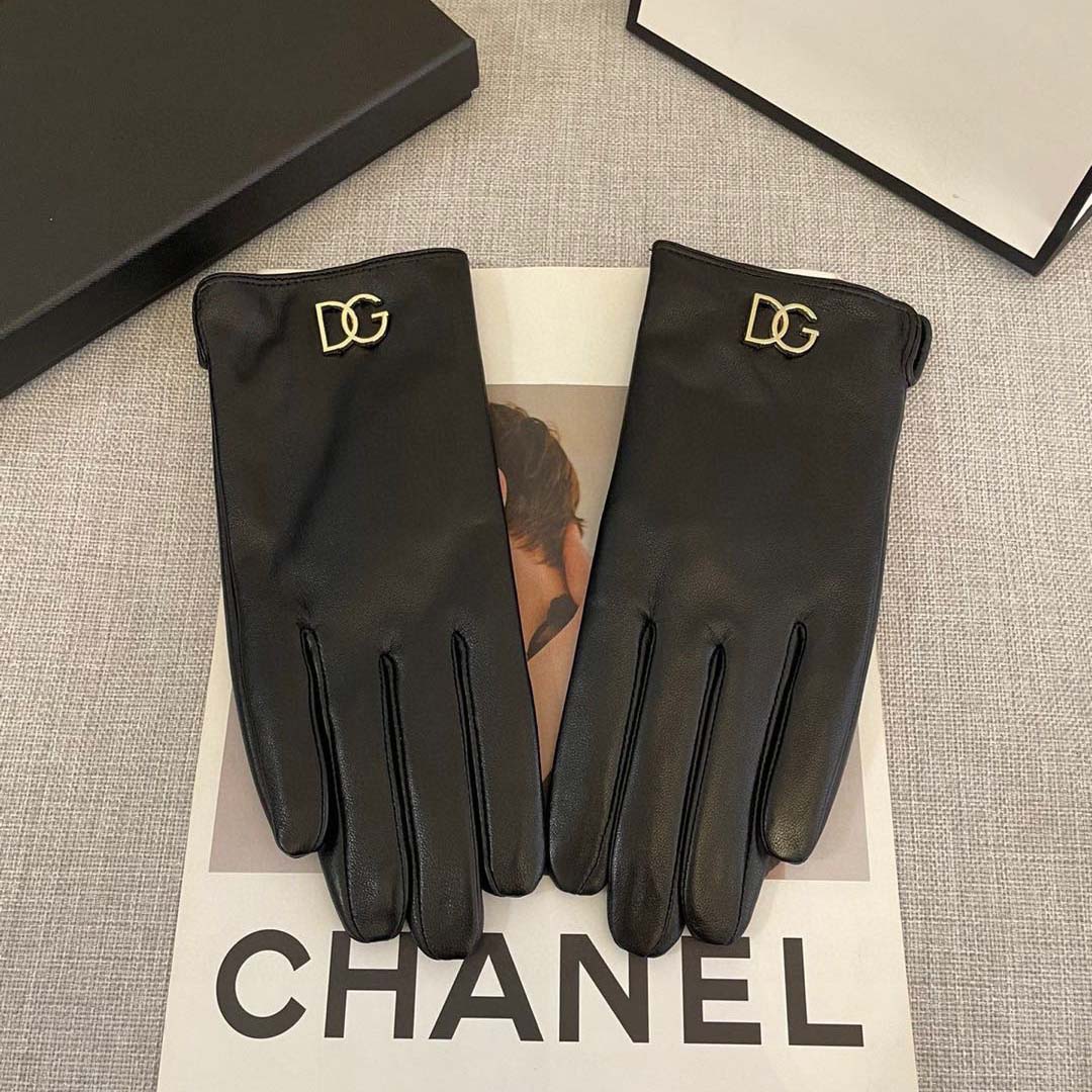 Dolce & Gabbana Women's Gloves  - FashionPlug