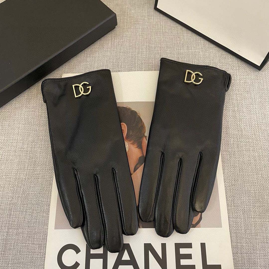 Dolce & Gabbana Women's Gloves  - FashionPlug