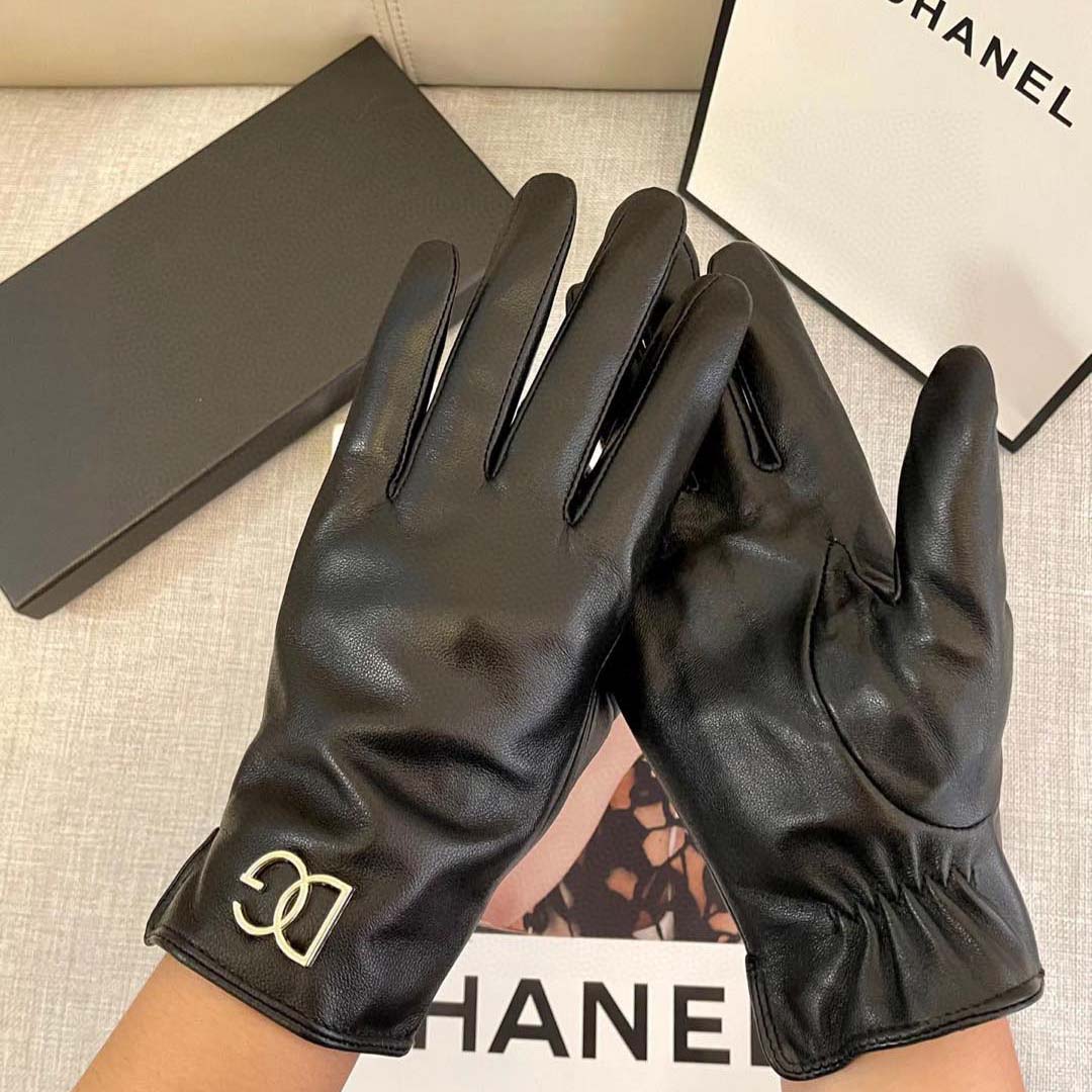 Dolce & Gabbana Women's Gloves  - FashionPlug