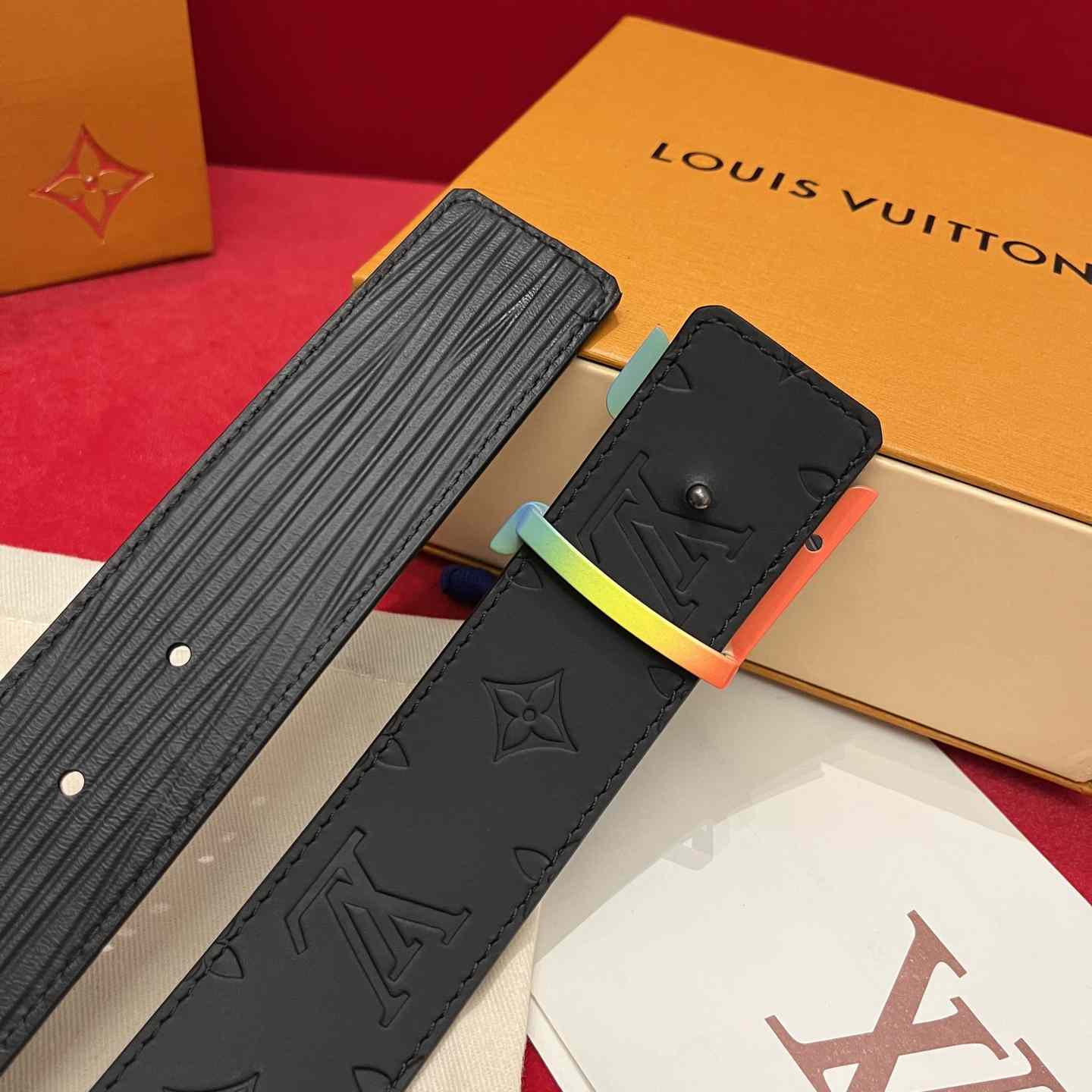 Louis Vuitton Reversible Belt  4cm - FashionPlug