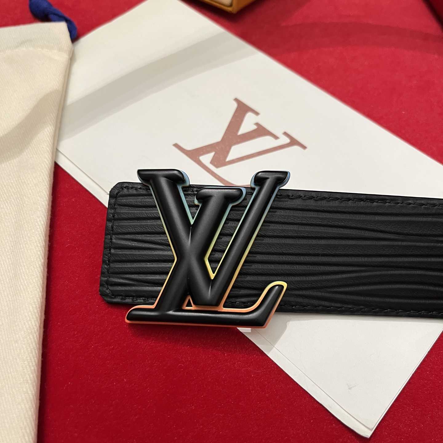 Louis Vuitton Reversible Belt  4cm - FashionPlug