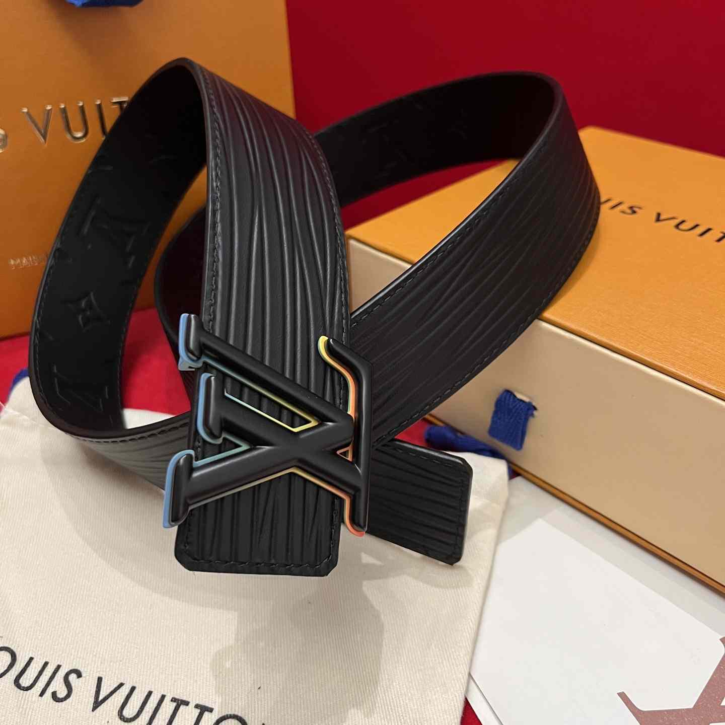 Louis Vuitton Reversible Belt  4cm - FashionPlug