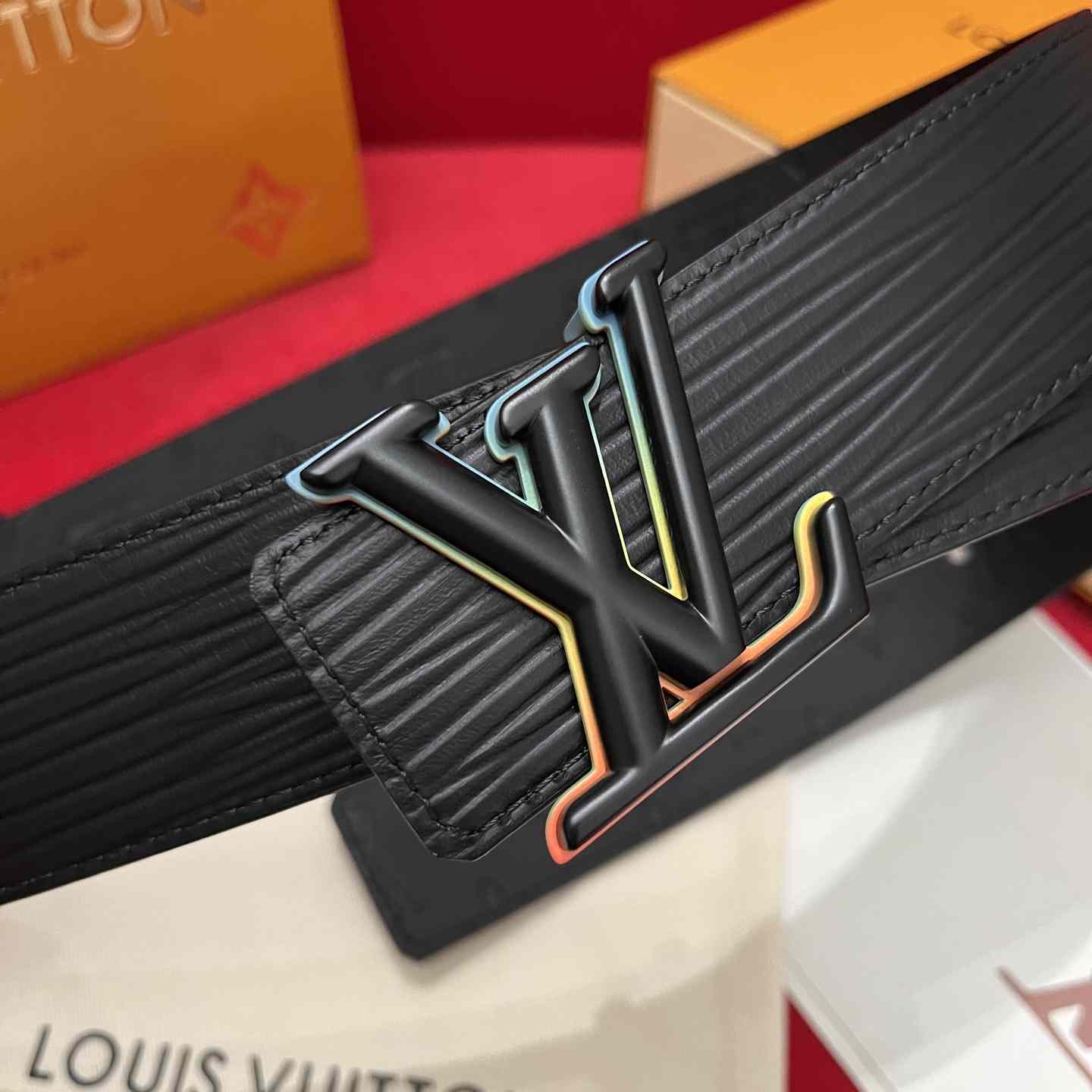 Louis Vuitton Reversible Belt  4cm - FashionPlug