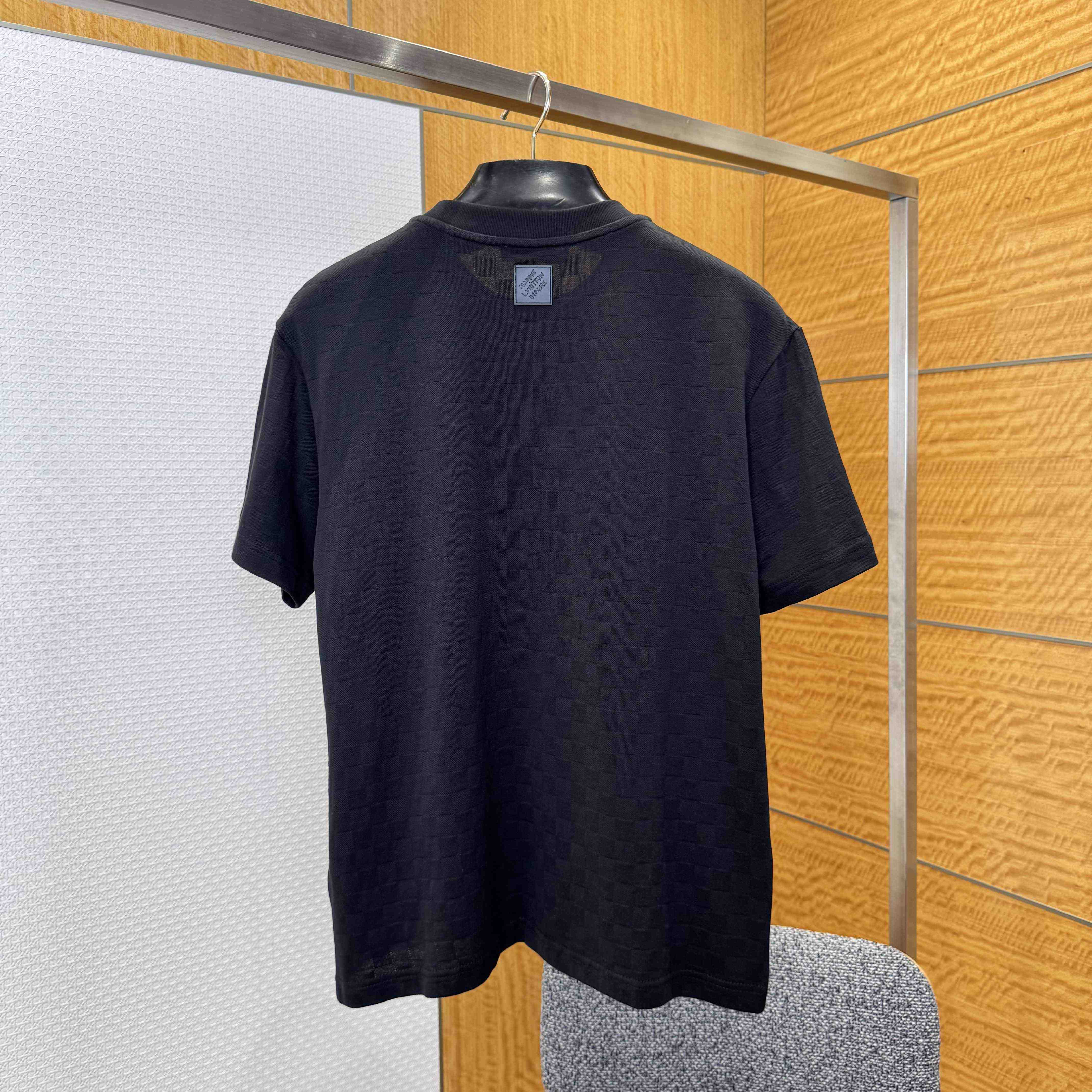 Louis Vuitton Signature Embellished T-Shirt   1AIMLZ - FashionPlug