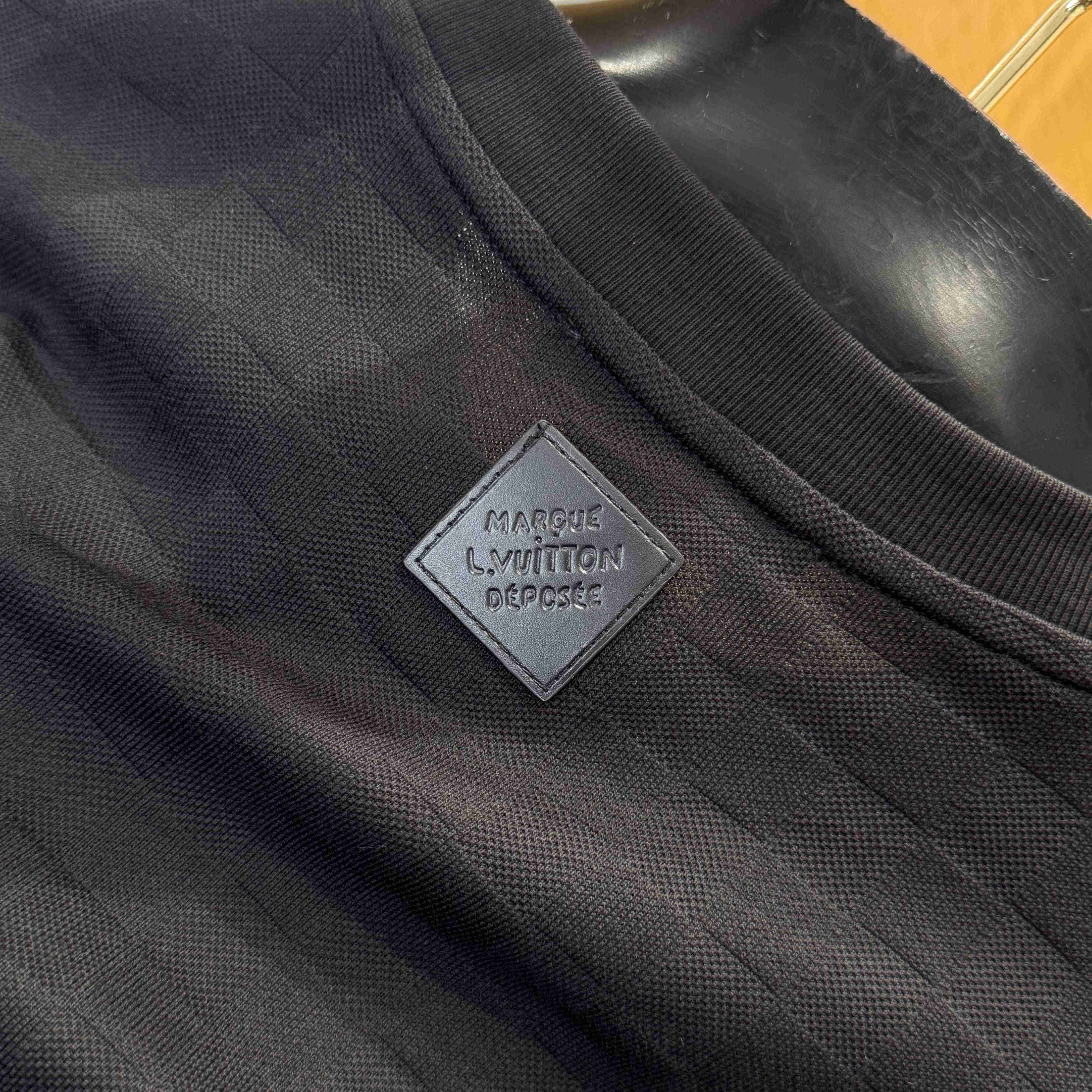 Louis Vuitton Signature Embellished T-Shirt   1AIMLZ - FashionPlug