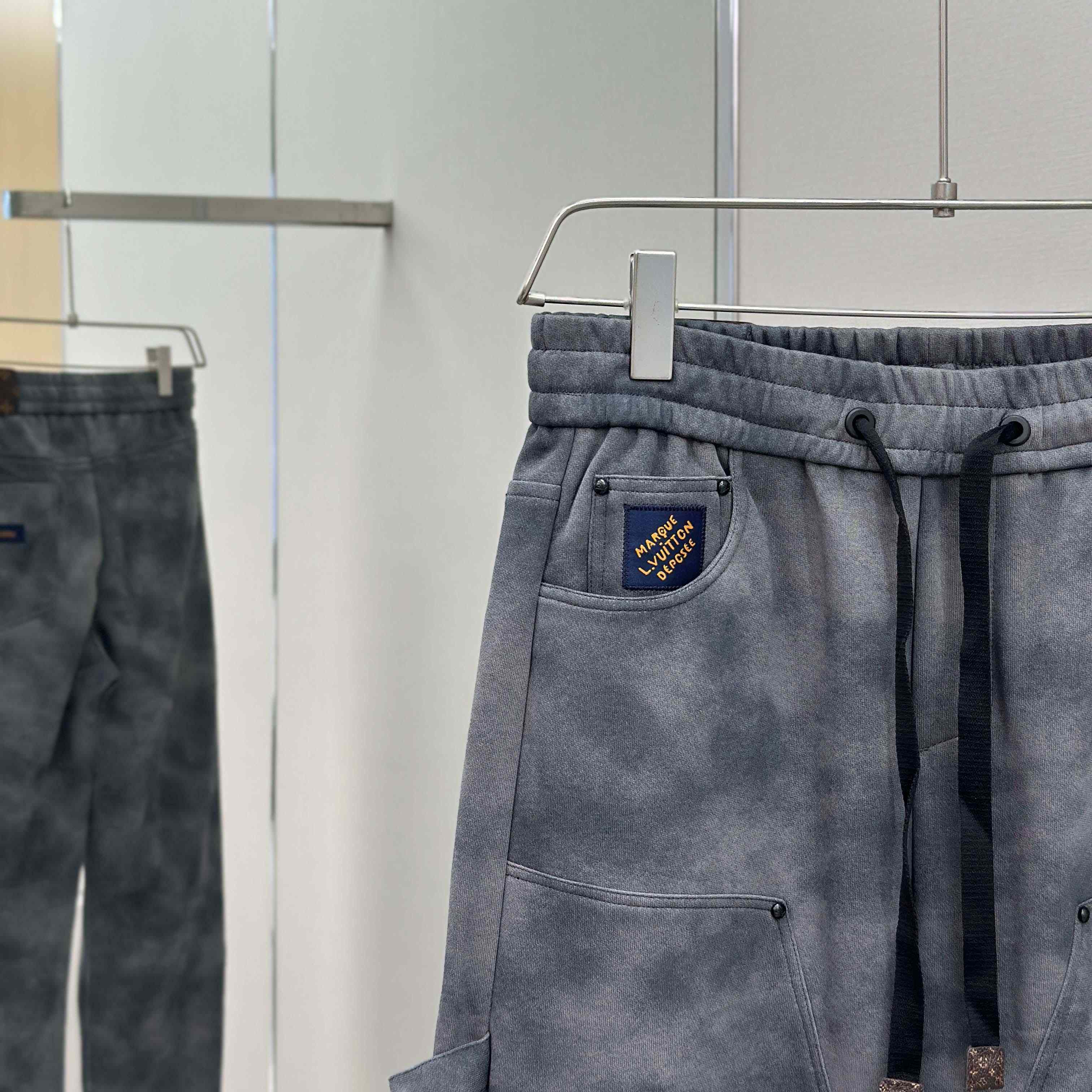 Louis Vuitton Cotton Pants - FashionPlug