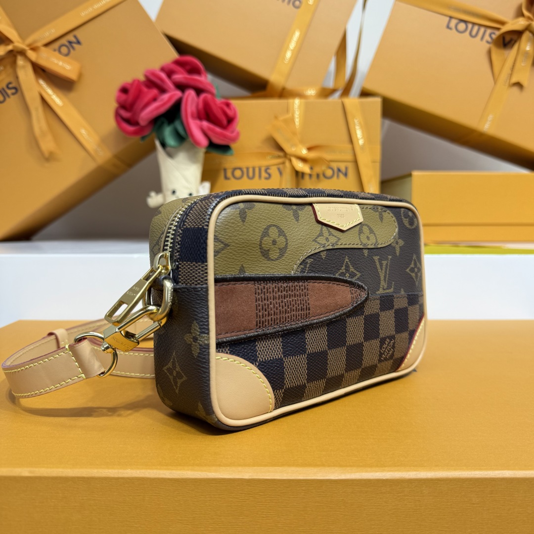 Louis Vuitton Trocadéro Wearable Wallet     M26020 - FashionPlug