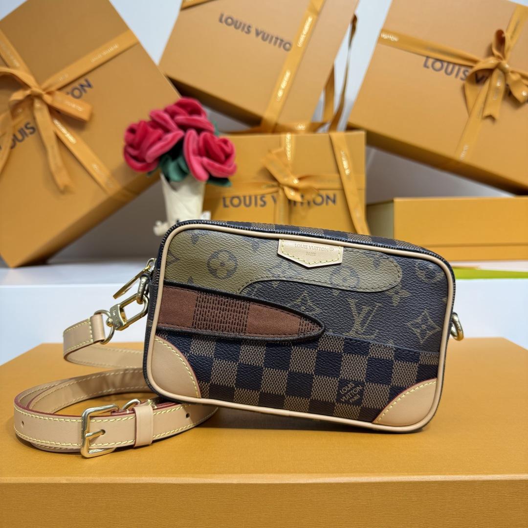 Louis Vuitton Trocadéro Wearable Wallet     M26020 - FashionPlug