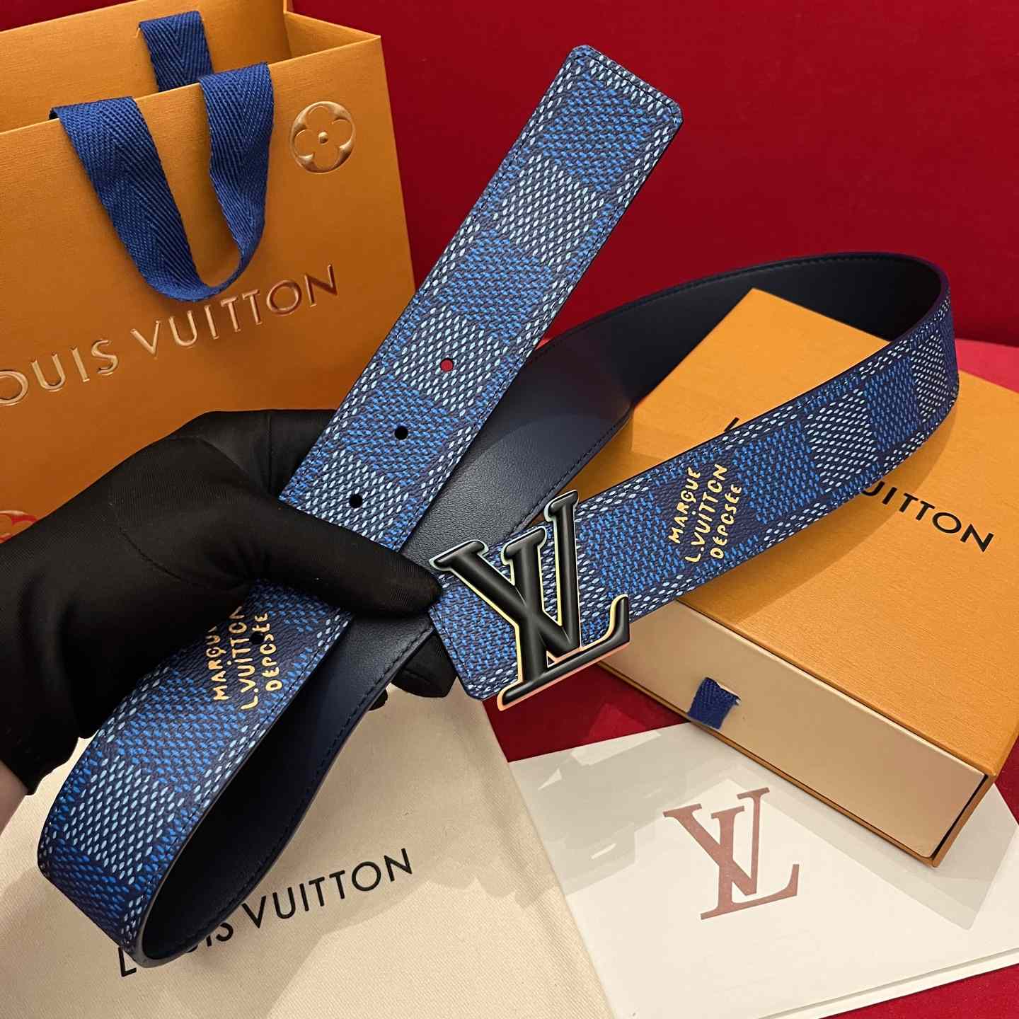 Louis Vuitton LV Initiales 40mm Reversible Belt  - FashionPlug