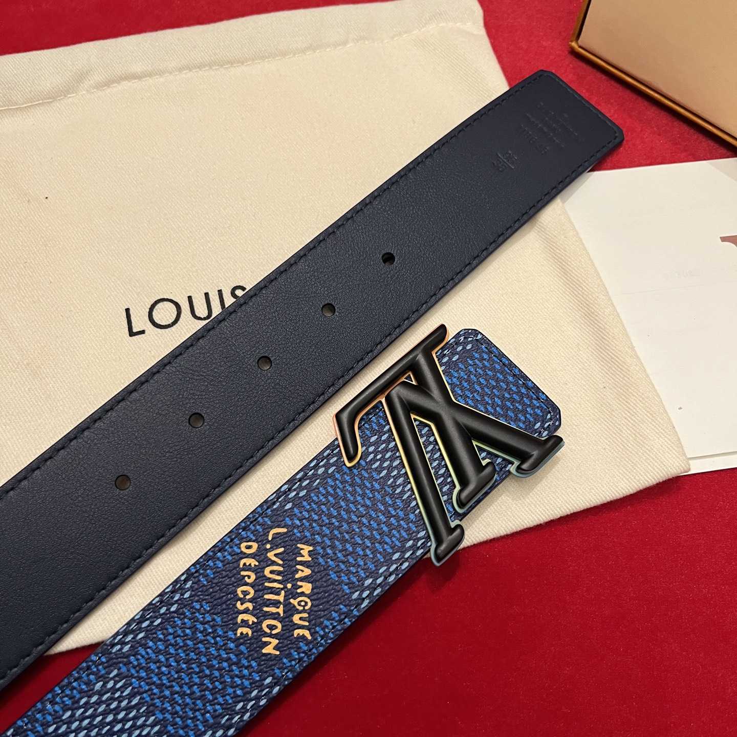 Louis Vuitton LV Initiales 40mm Reversible Belt  - FashionPlug