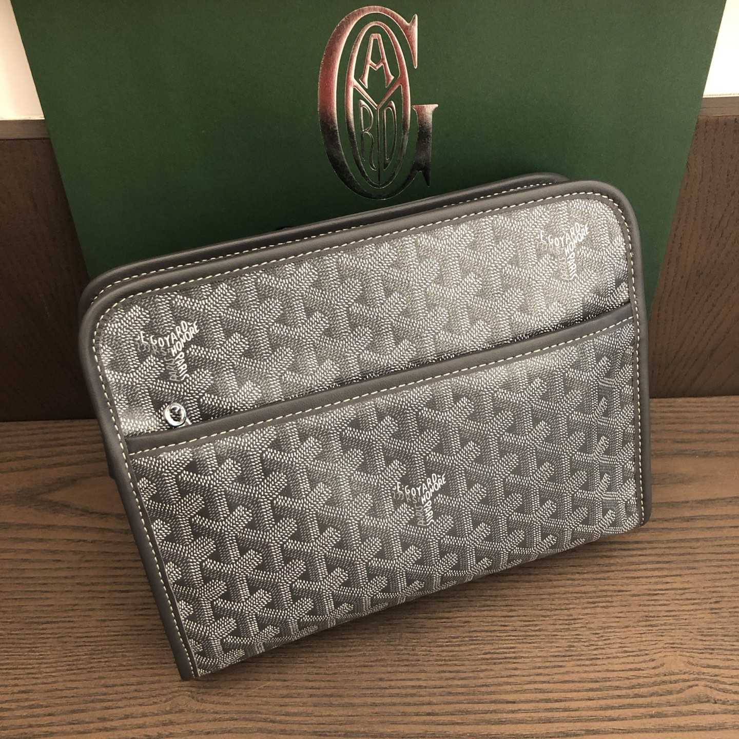 Goyard Jouvence MM Toiletry Bag - FashionPlug