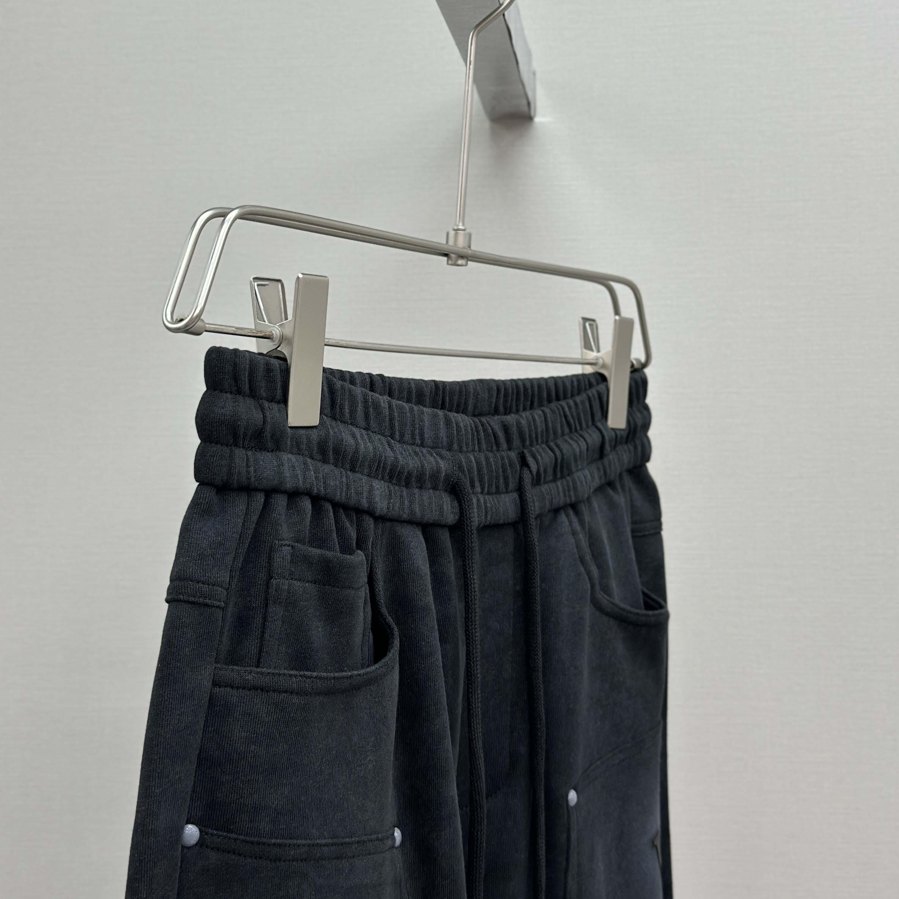 Louis Vuitton Cotton Pants - FashionPlug