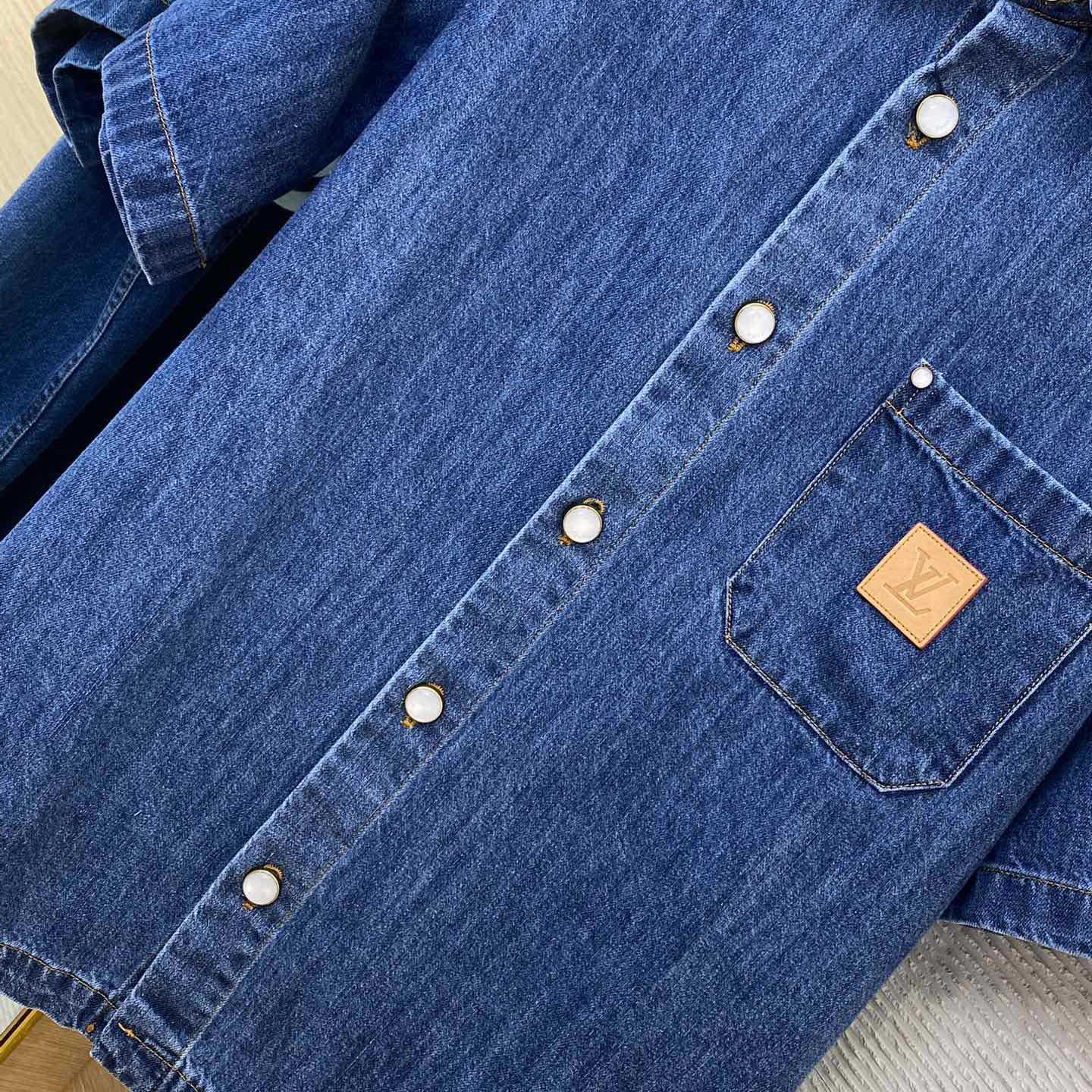 Louis Vuitton Signature Denim Short-Sleeved Shirt - FashionPlug