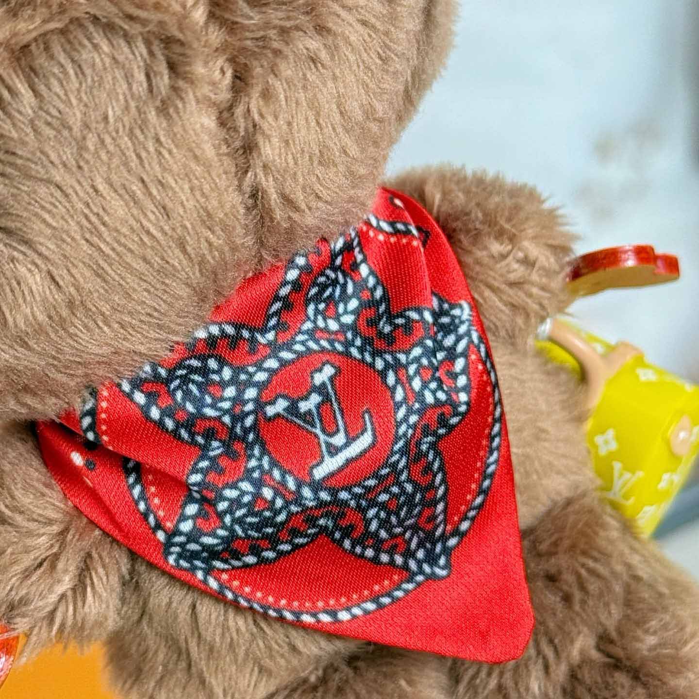 Louis Vuitton LV Louis Bear Bag Charm   M03176 - FashionPlug