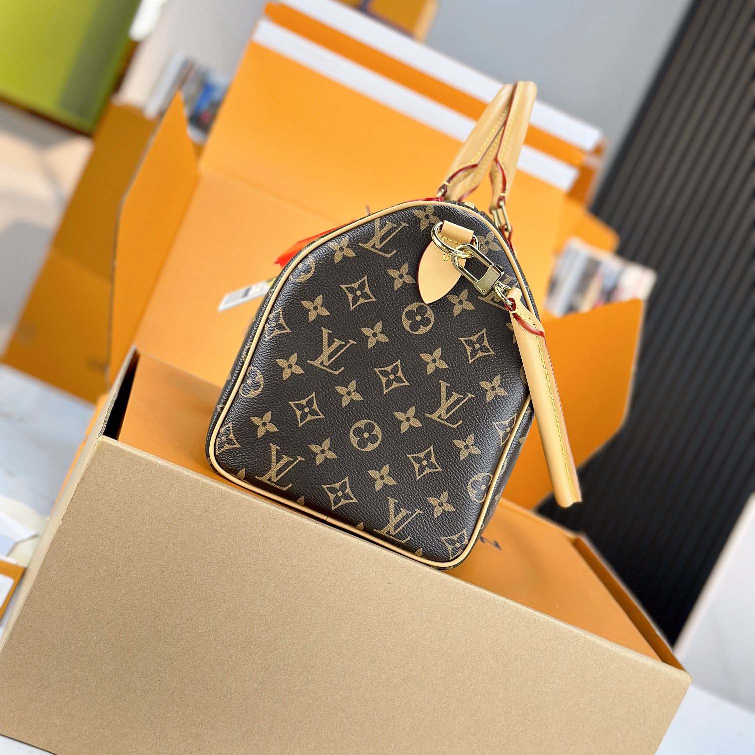 Louis Vuitton Speedy Soft 30 Crafty   M11945 - FashionPlug