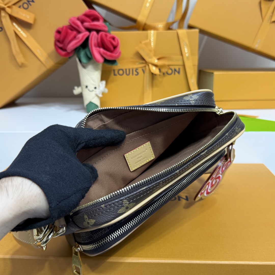 Louis Vuitton Nil   M26068 - FashionPlug
