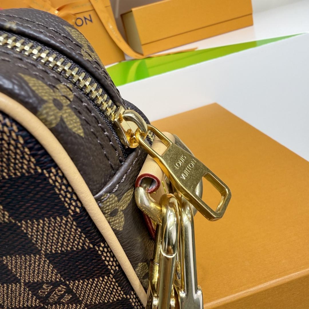 Louis Vuitton Nil   M26068 - FashionPlug