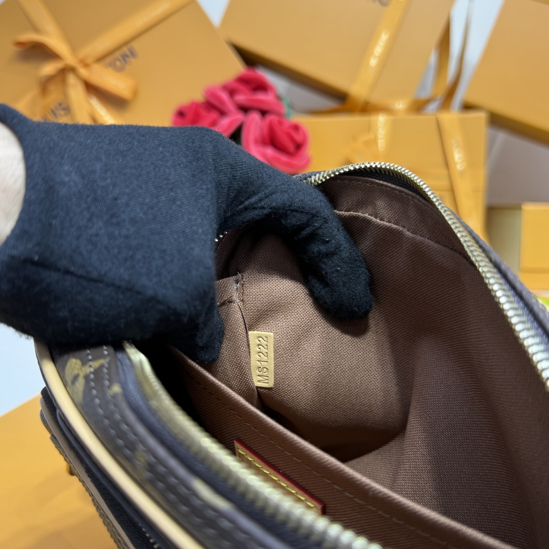 Louis Vuitton Nil   M26068 - FashionPlug
