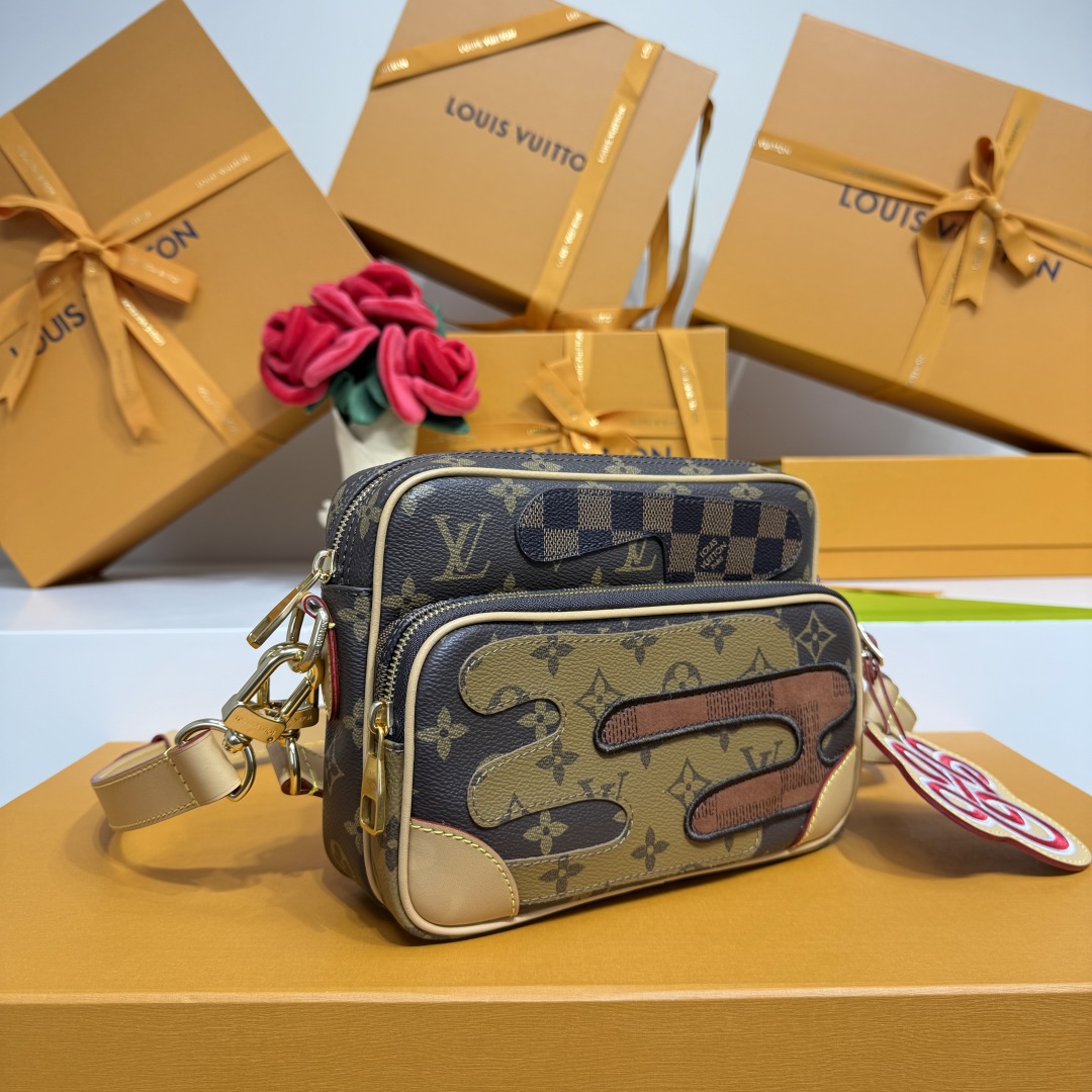 Louis Vuitton Nil   M26068 - FashionPlug