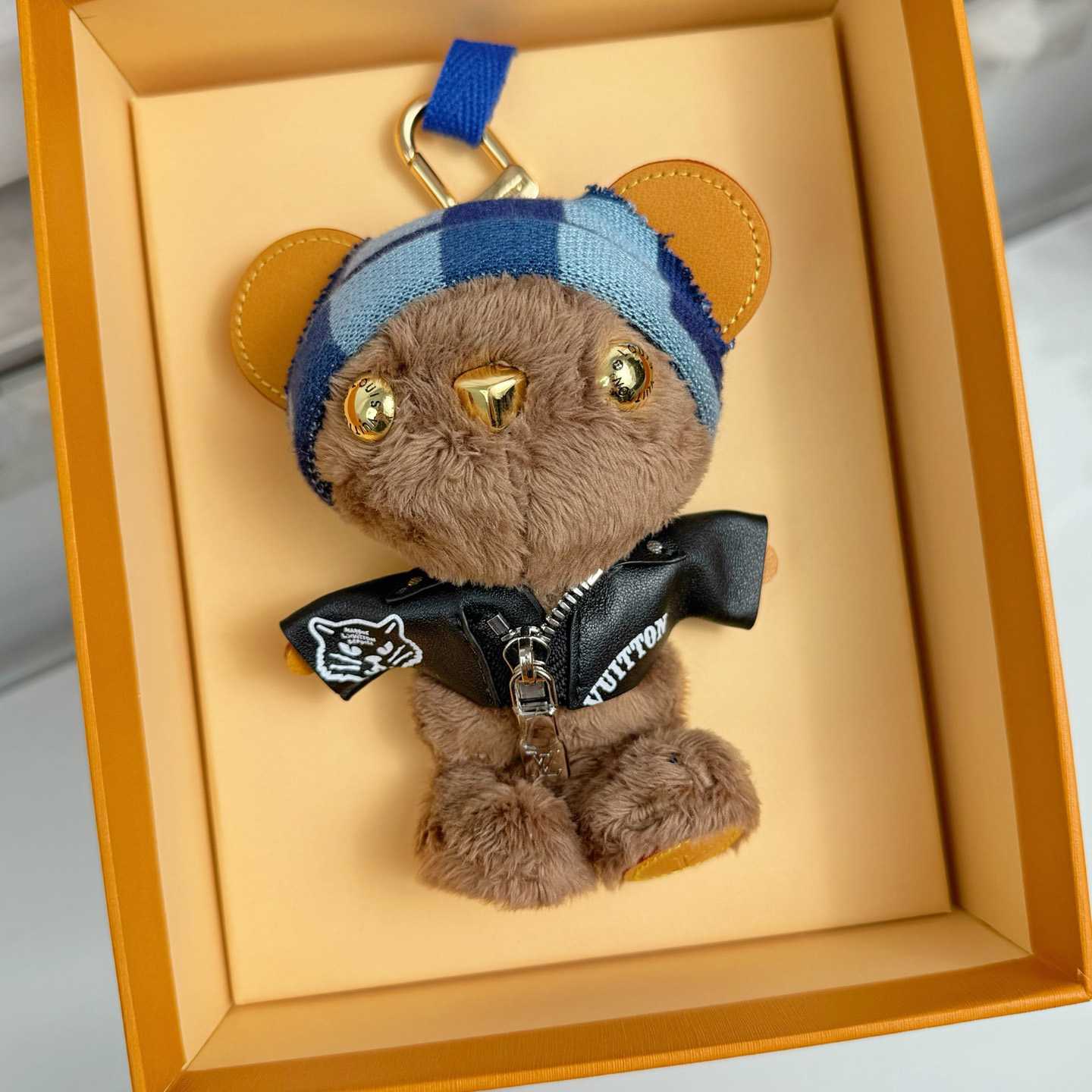 Louis Vuitton LV Louis Bear Bag Charm  M03206 - FashionPlug
