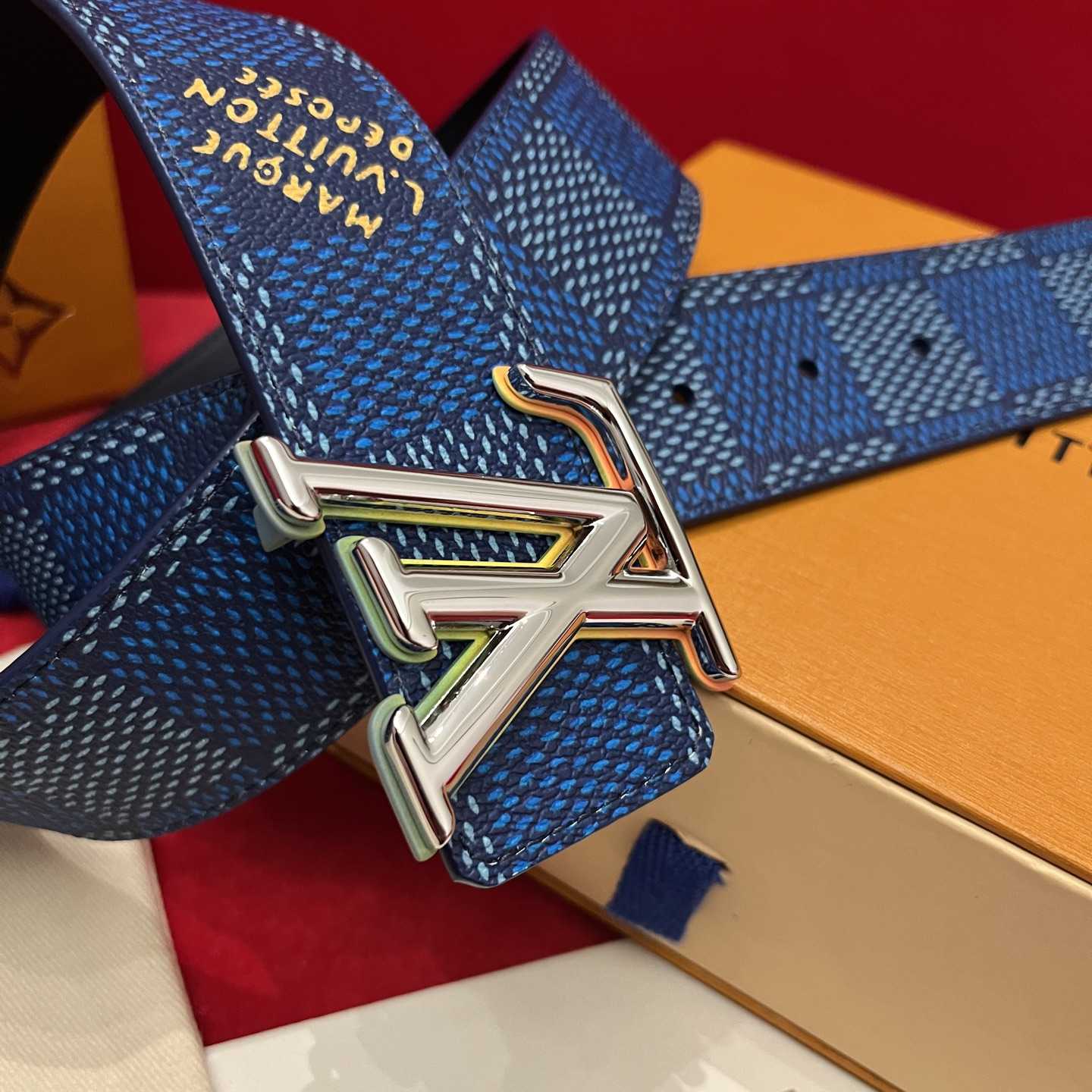 Louis Vuitton LV Initiales 40mm Reversible Belt  - FashionPlug
