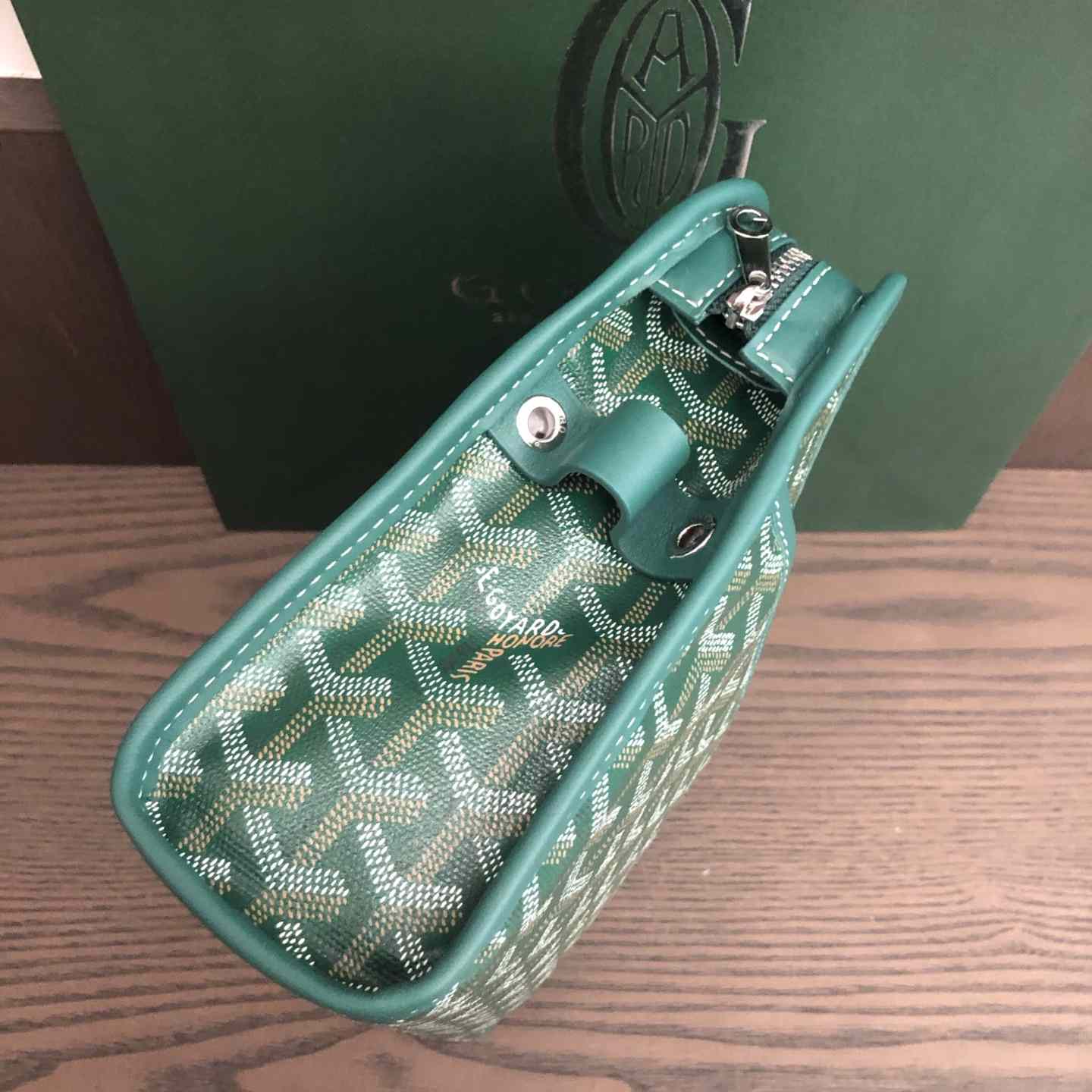 Goyard Jouvence MM Toiletry Bag - FashionPlug