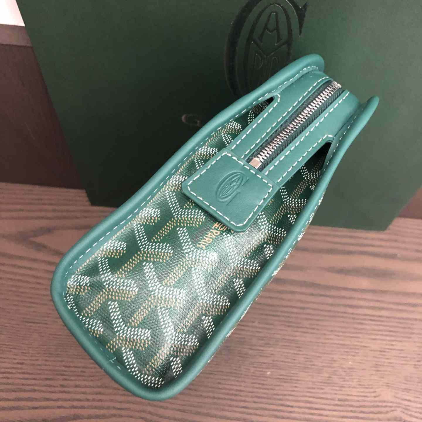 Goyard Jouvence MM Toiletry Bag - FashionPlug
