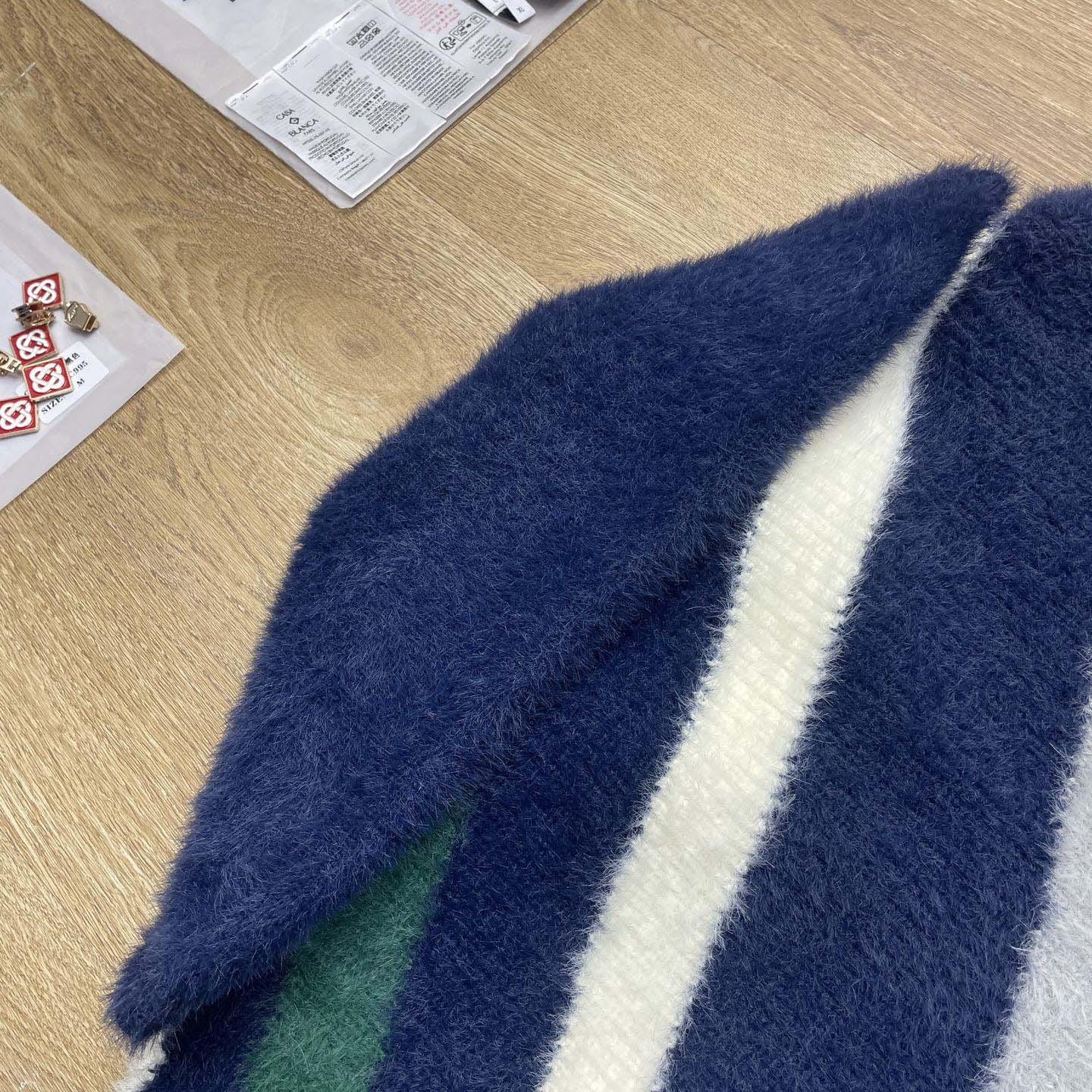 Casablanca Striped Fluffy Zip Up Jumper     D0106 - FashionPlug
