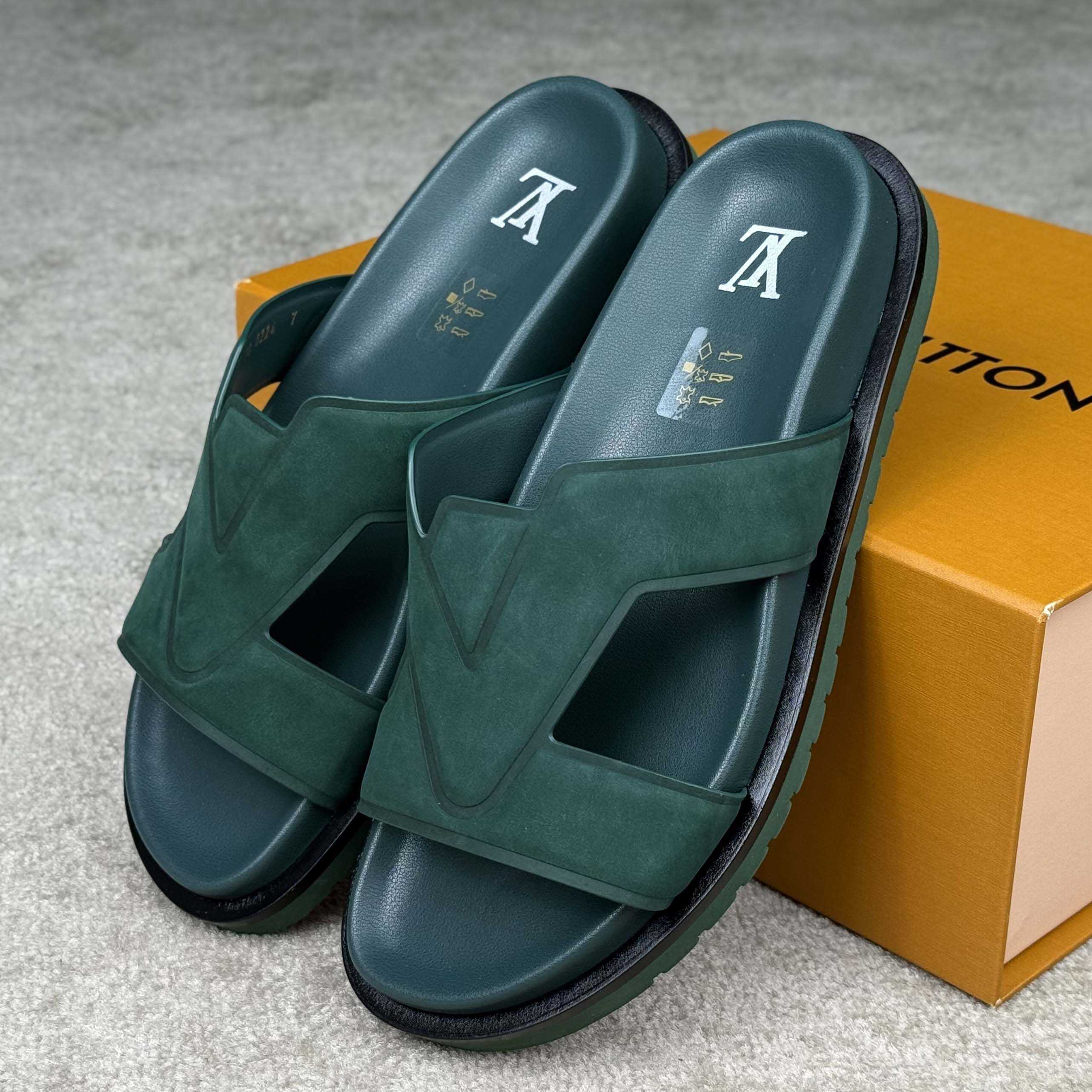 Louis Vuitton LV Oasis Mule    - FashionPlug