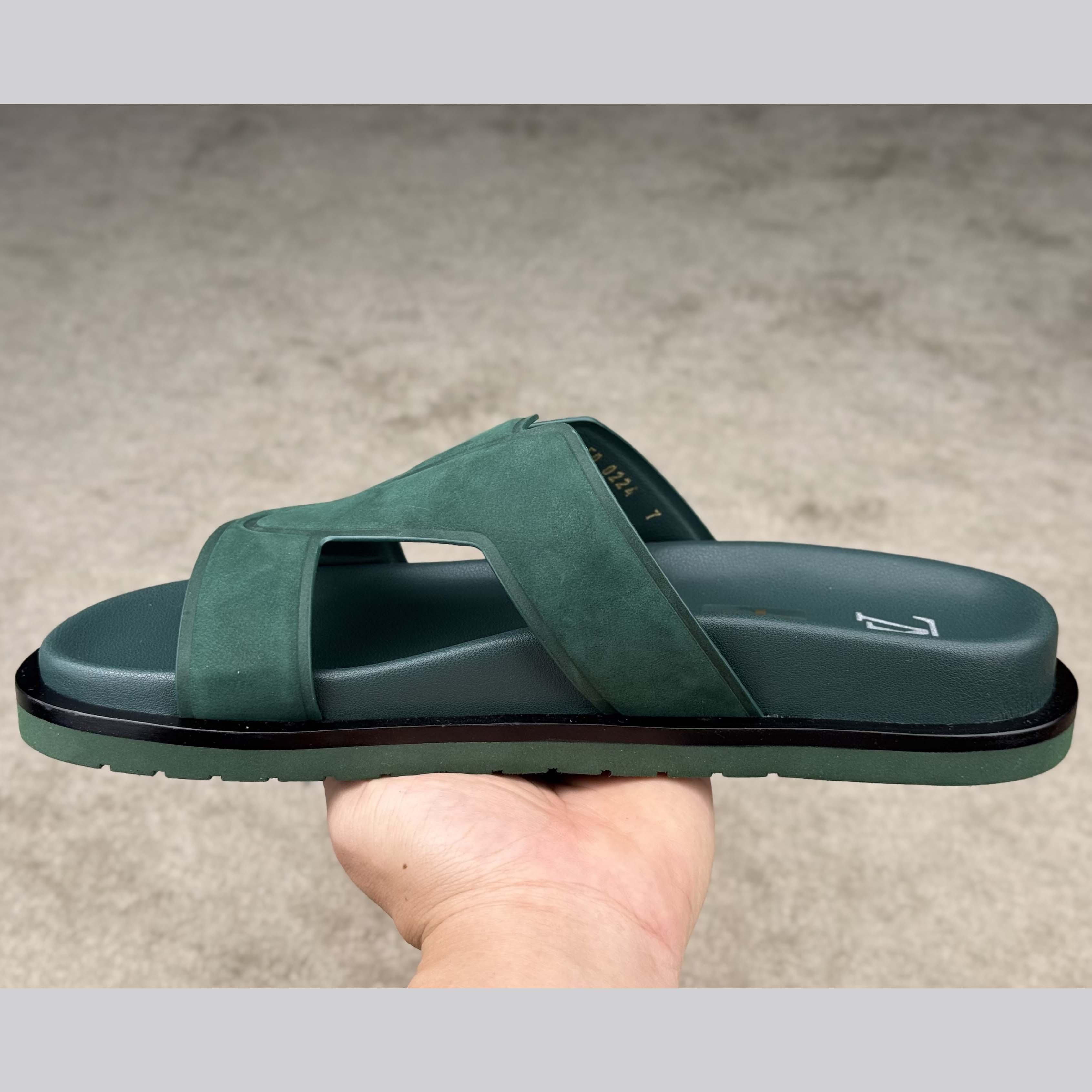 Louis Vuitton LV Oasis Mule    - FashionPlug