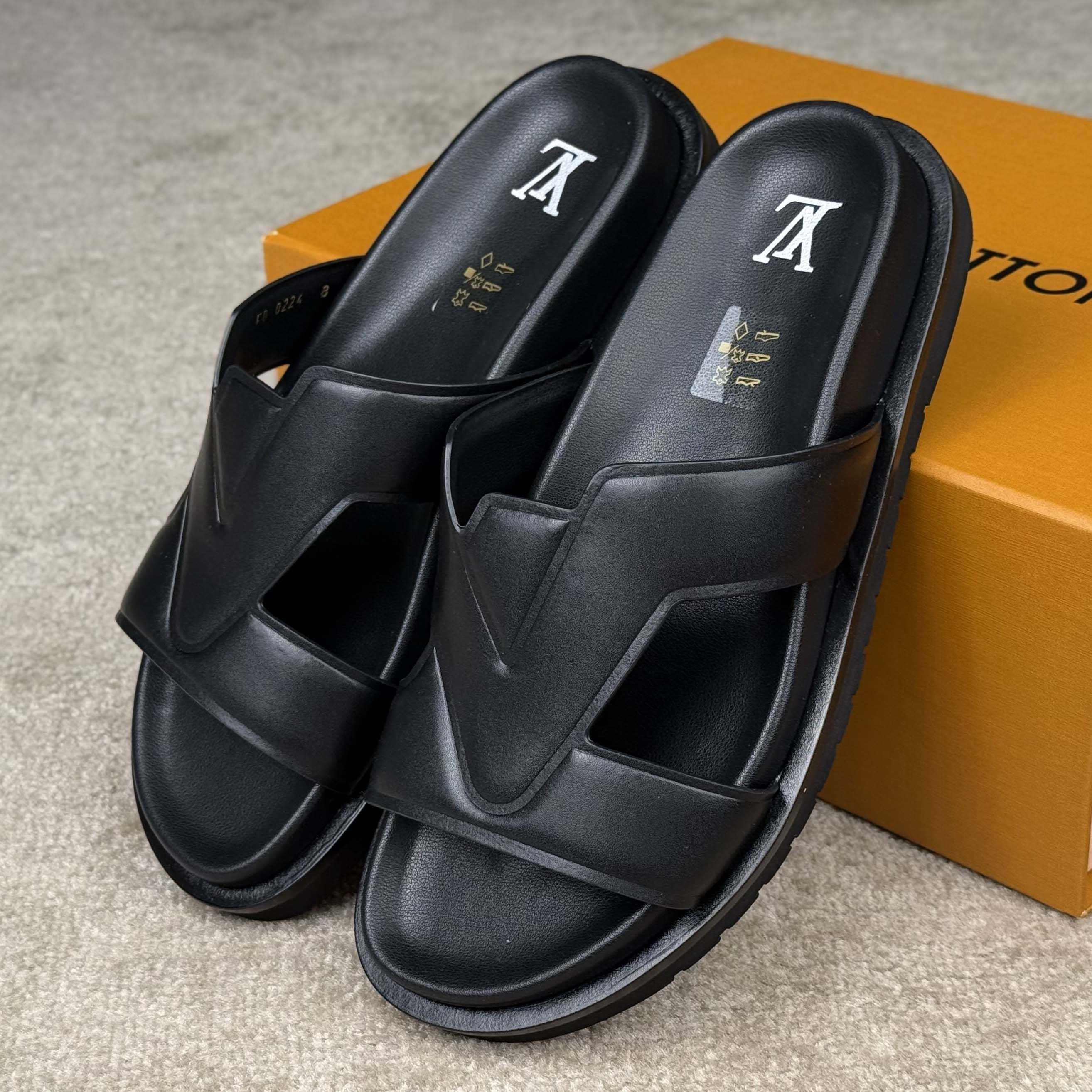 Louis Vuitton LV Oasis Mule    - FashionPlug