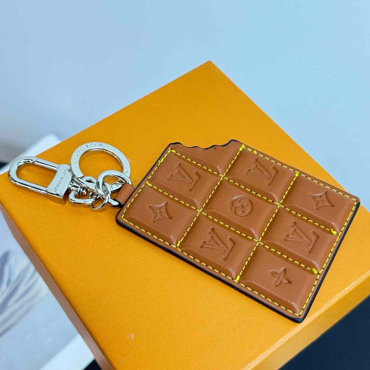 Louis Vuitton LV Chocolate Bar Figurine Key Holder And Bag Charm   M01478 - FashionPlug