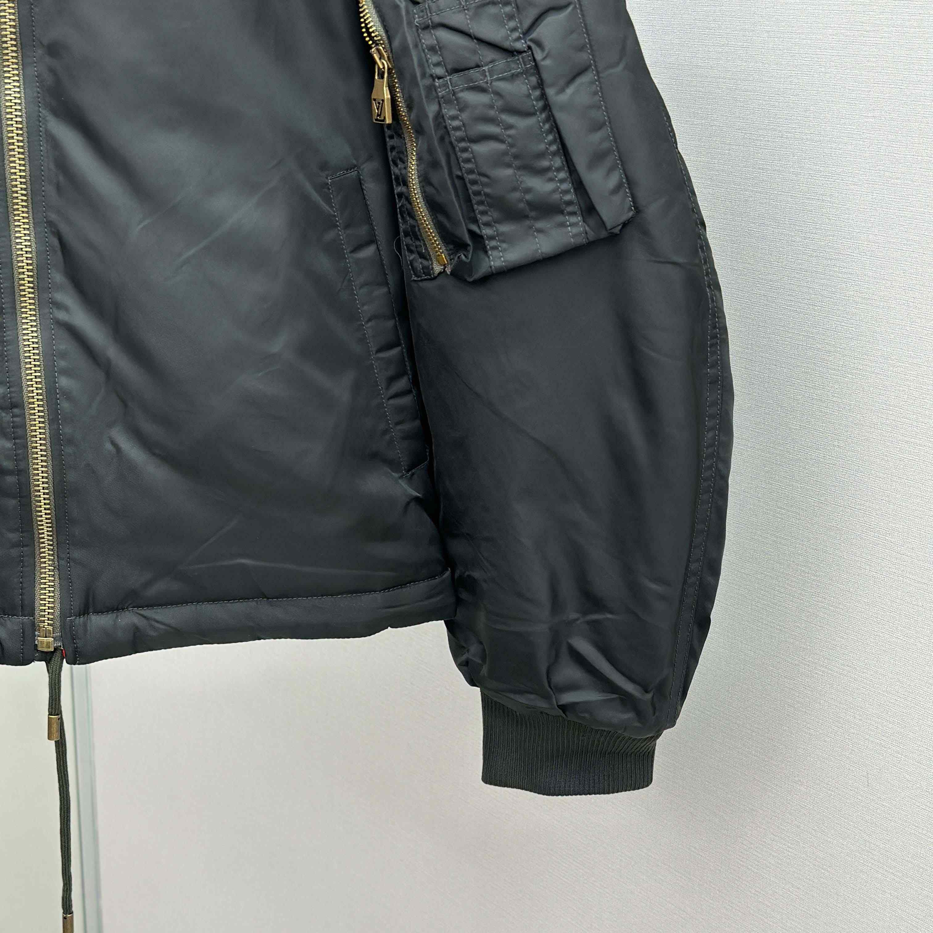 Louis Vuitton Cropped Bomber   1AIMS2 - FashionPlug
