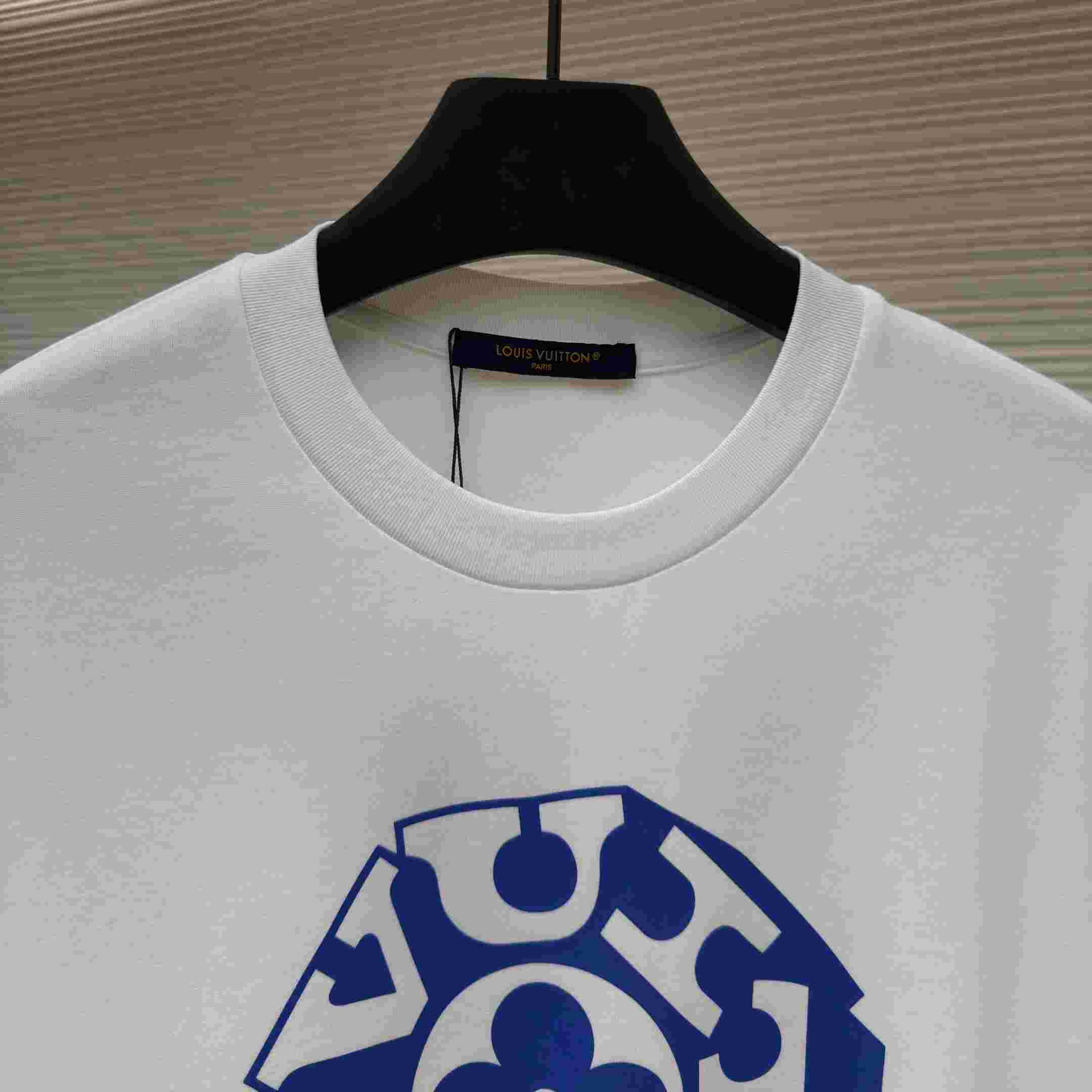 Louis Vuitton Printed Signature T-Shirt - FashionPlug